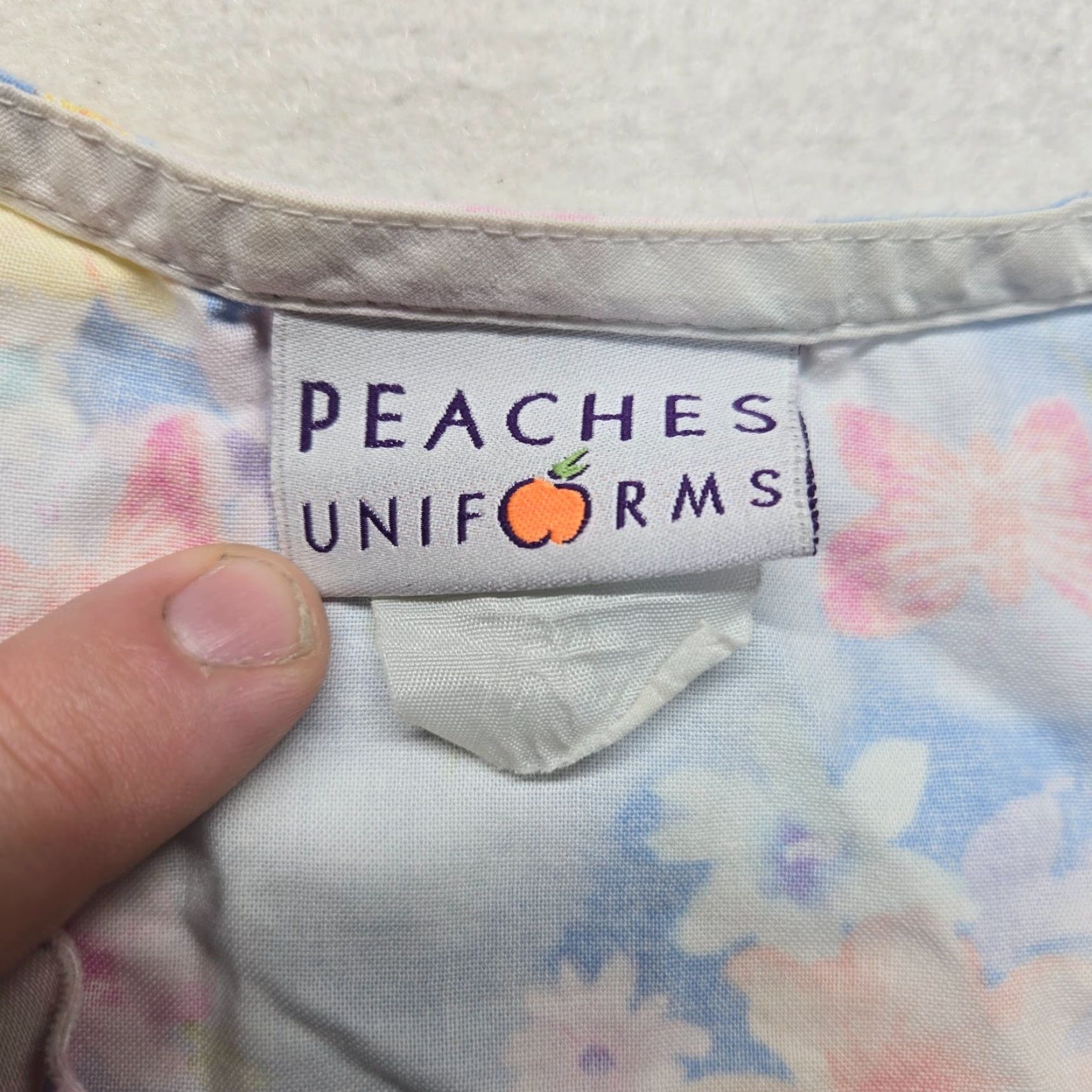 Vintage VINTAGE Peaches Uniforms Spring Flowers Floral Print Cotton Scrub Top Women L Short Sleeve Pockets Medical Size US L / EU 52-54 / 3 - 3 Thumbnail
