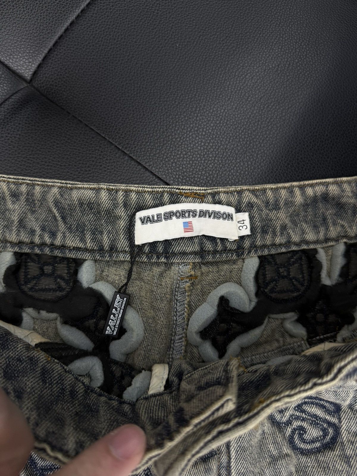 Vale Vale Valley Denim Embroidery Shorts Size 34 (NEW) Size US 34 / EU 50 - 11 Thumbnail