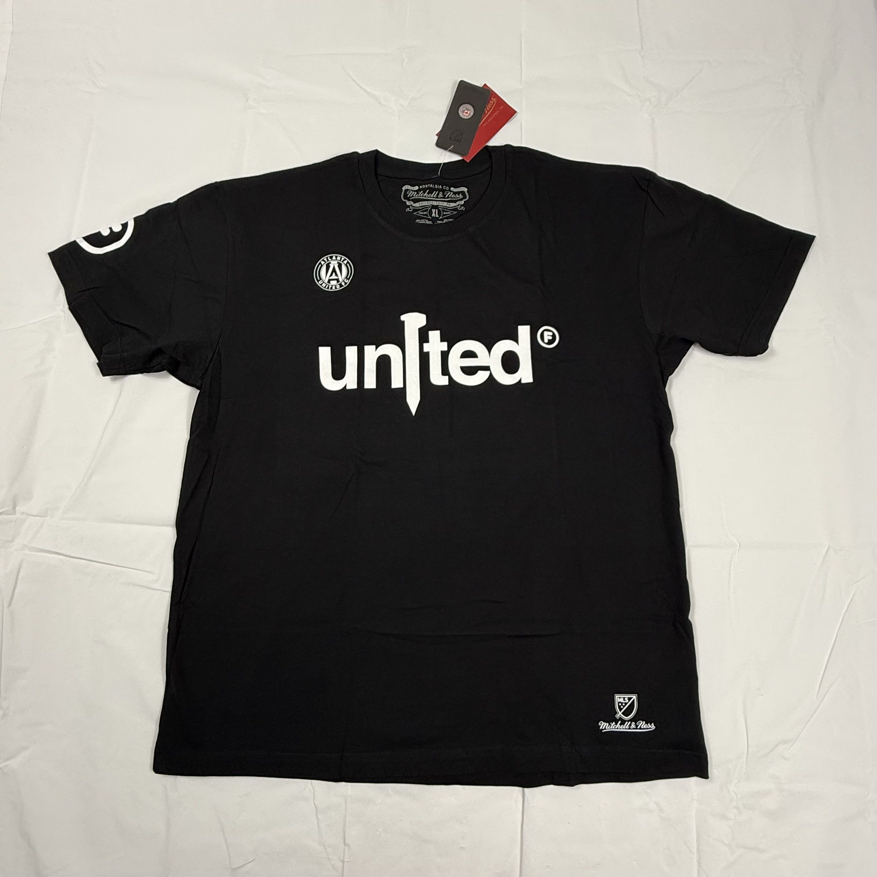 Mitchell & Ness Mitchell & Ness Original Fani Atlanta United 2022 Shirt XL Size US XL / EU 56 / 4 - 2 Thumbnail