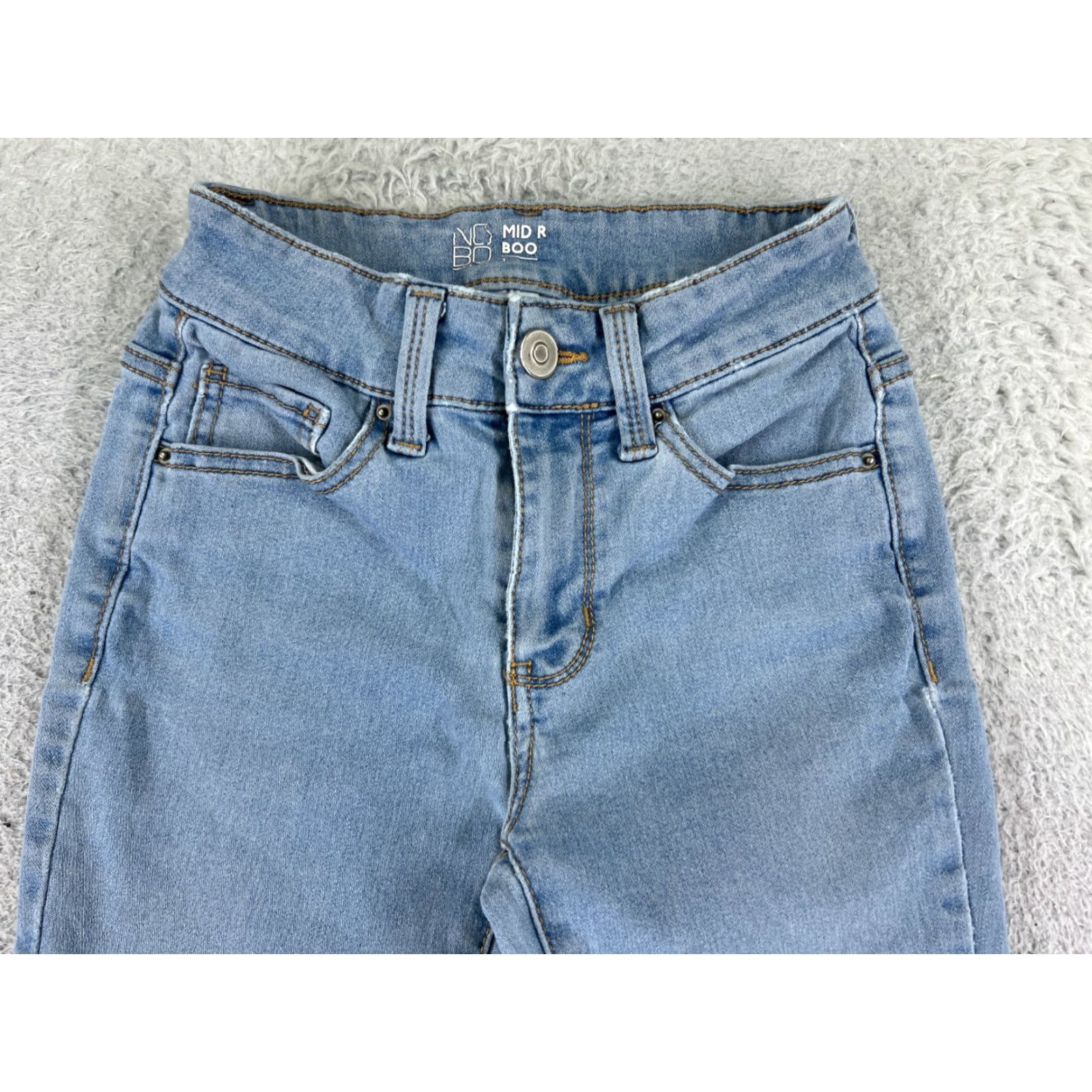 Vintage No Boundaries Jeans Juniors 1 Blue Denim Bootcut Light Wash 5-Pocket Embroidered Stretch Regular Cotton Blend Women's Jeans (Low Rise) - 29in Inseam Size 25" / US 0 / IT 36 - 4 Thumbnail
