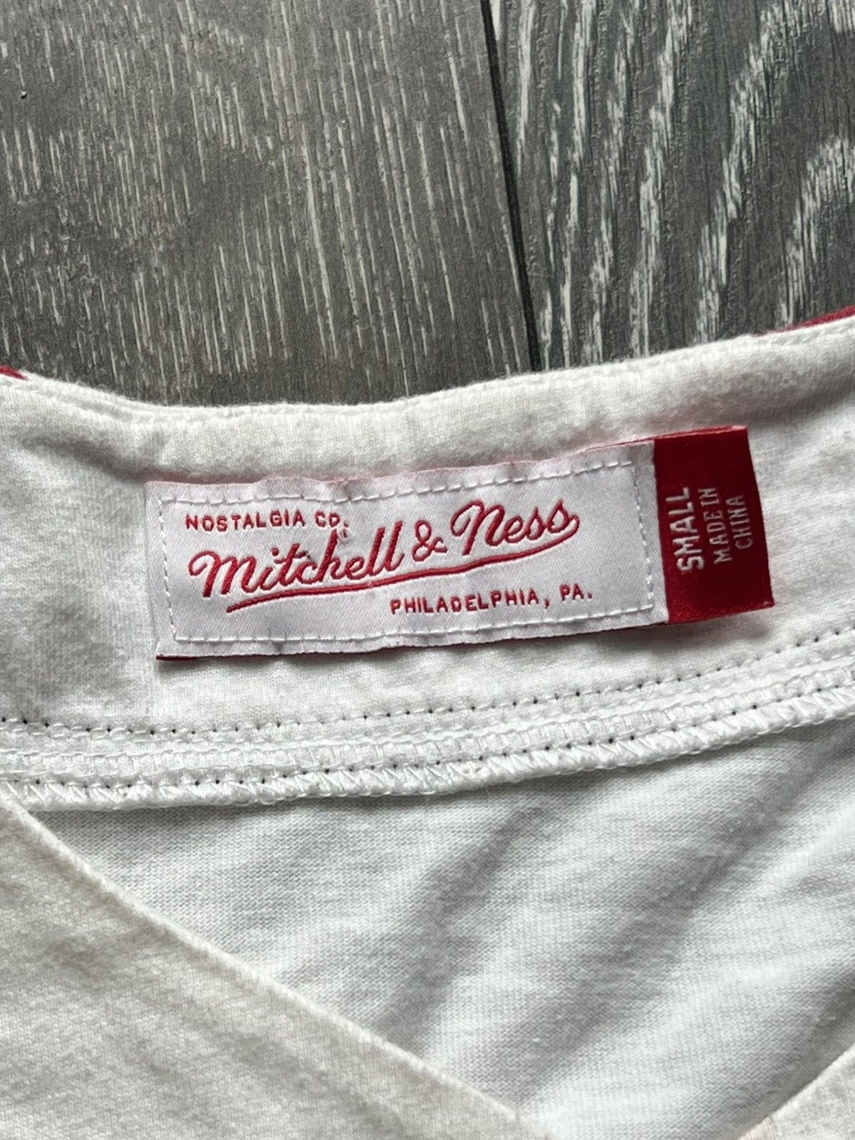 Mitchell & Ness Authentic Shirt Chicago Bulls Size US S / EU 44-46 / 1 - 6 Thumbnail