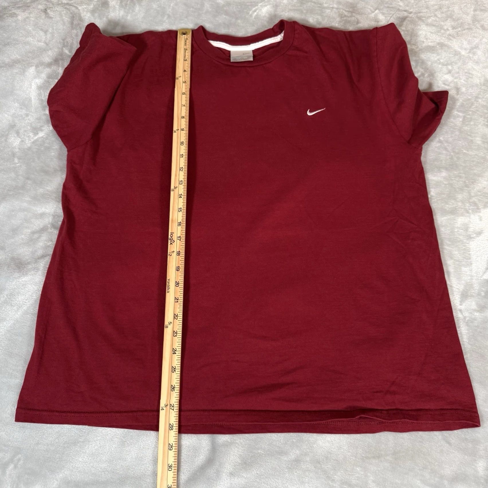Nike Vintage Nike Embroidered Swoosh Logo T Shirt Mens 2XL Cropped Fit Dark Red Y2K Size US XXL / EU 58 / 5 - 6 Thumbnail