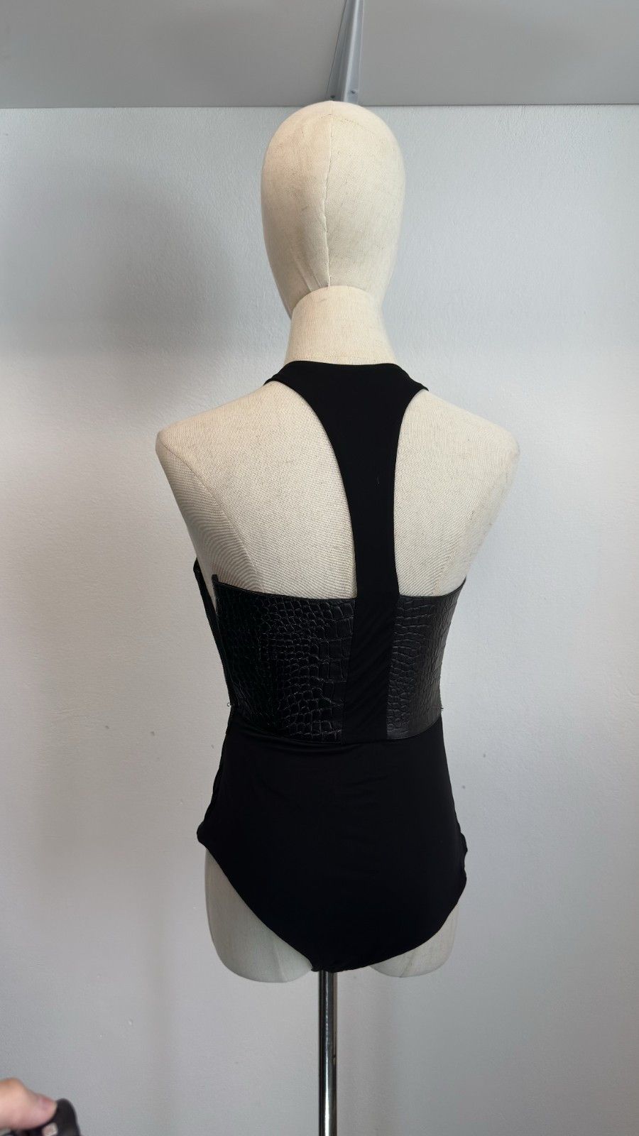 Roberto Cavalli Roberto Cavalli Women Leather Mesh Sleeveless Bodice Top Size XS / US 0-2 / IT 36-38 - 4 Thumbnail