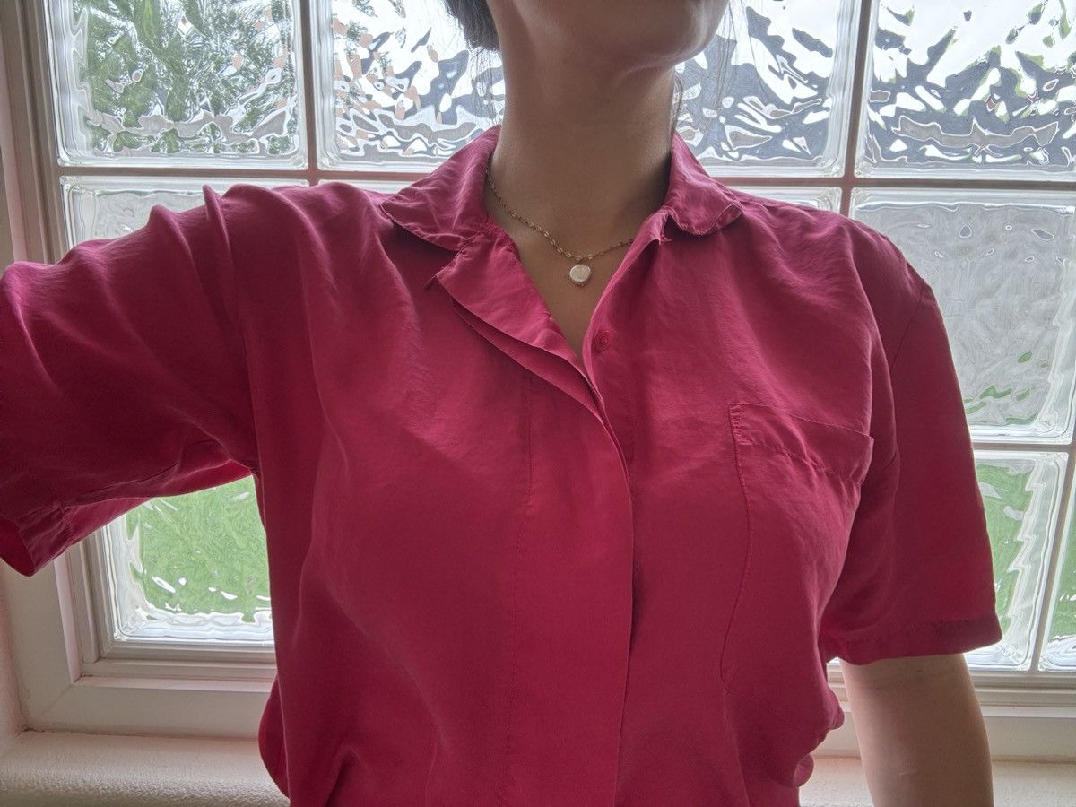 Vintage Gitano women’s M vintage 90s button up blouse 100% silk hot Size M / US 6-8 / IT 42-44 - 1 Thumbnail