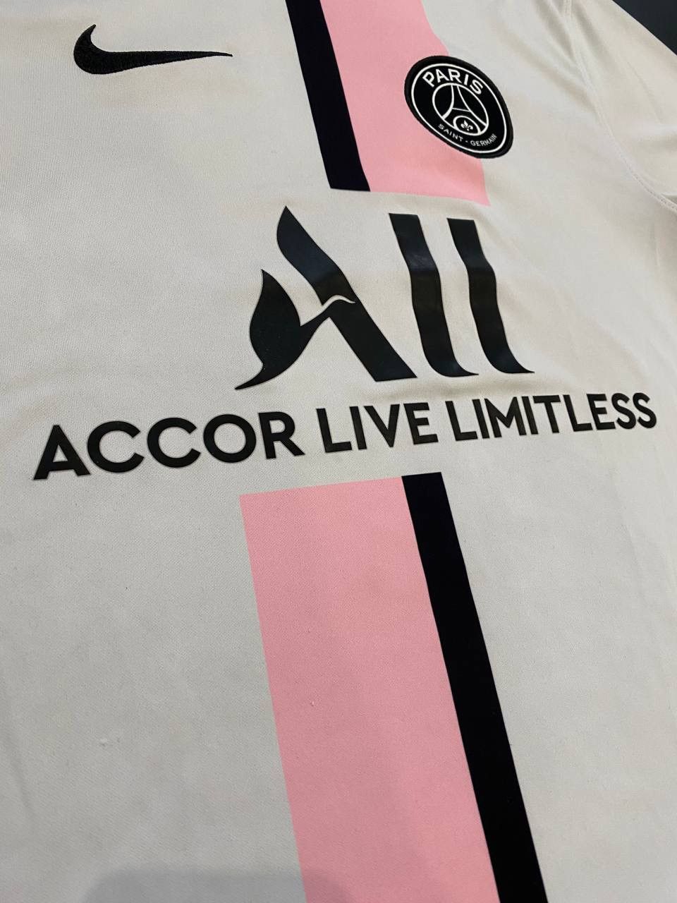 Nike NIKE PARIS PSG 2021/22 JERSEY Size US S / EU 44-46 / 1 - 2 Thumbnail