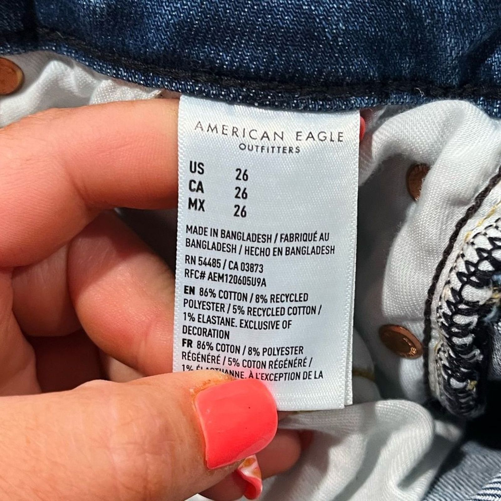 American Eagle Outfitters American Eagle AirFlex+ 9" Denim Short Distressed Raw Hem 26 Size US 26 / EU 42 - 4 Thumbnail