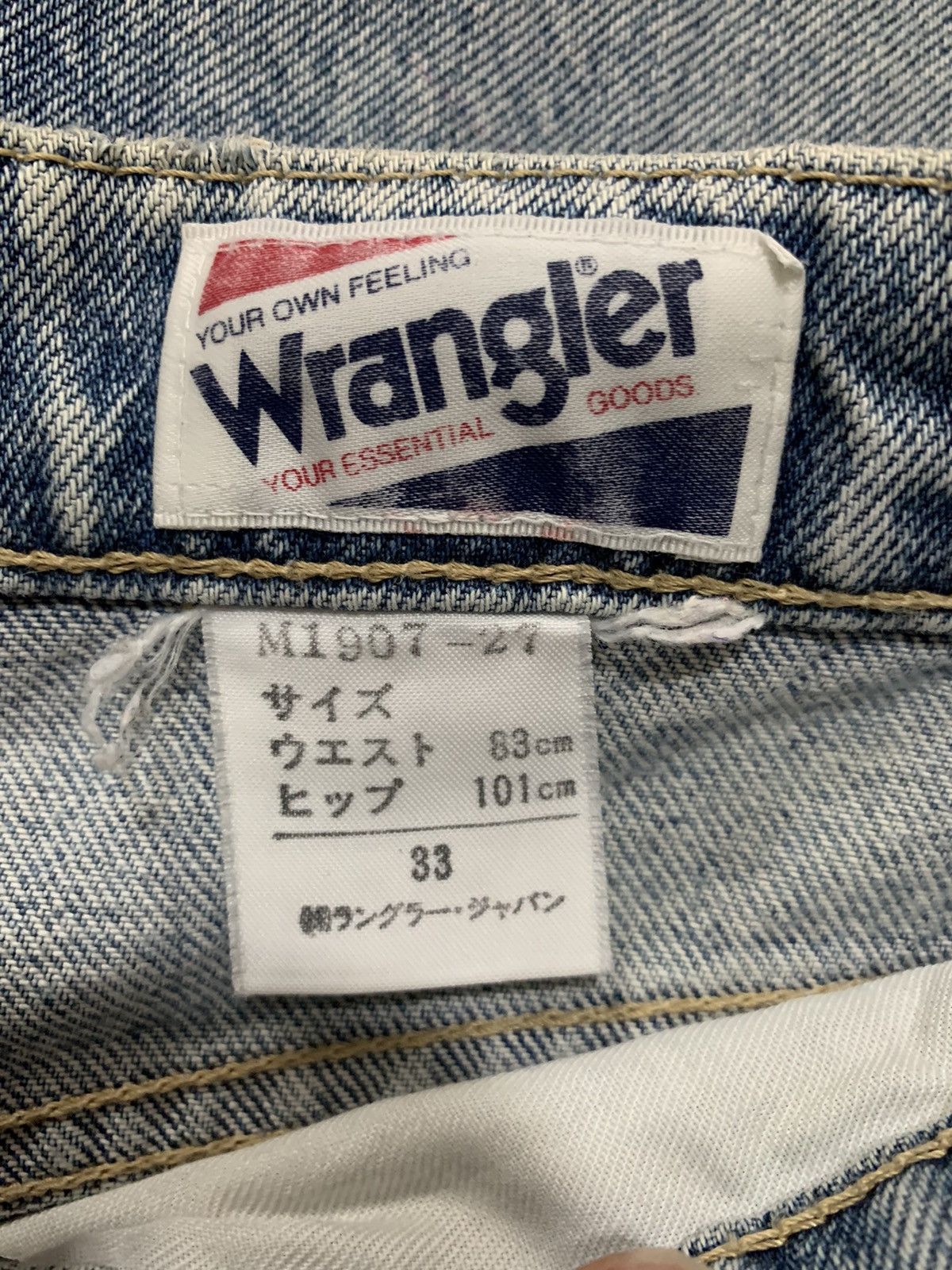 Wrangler Vintage Wrangler Distressed Denim Size US 33 - 13 Thumbnail