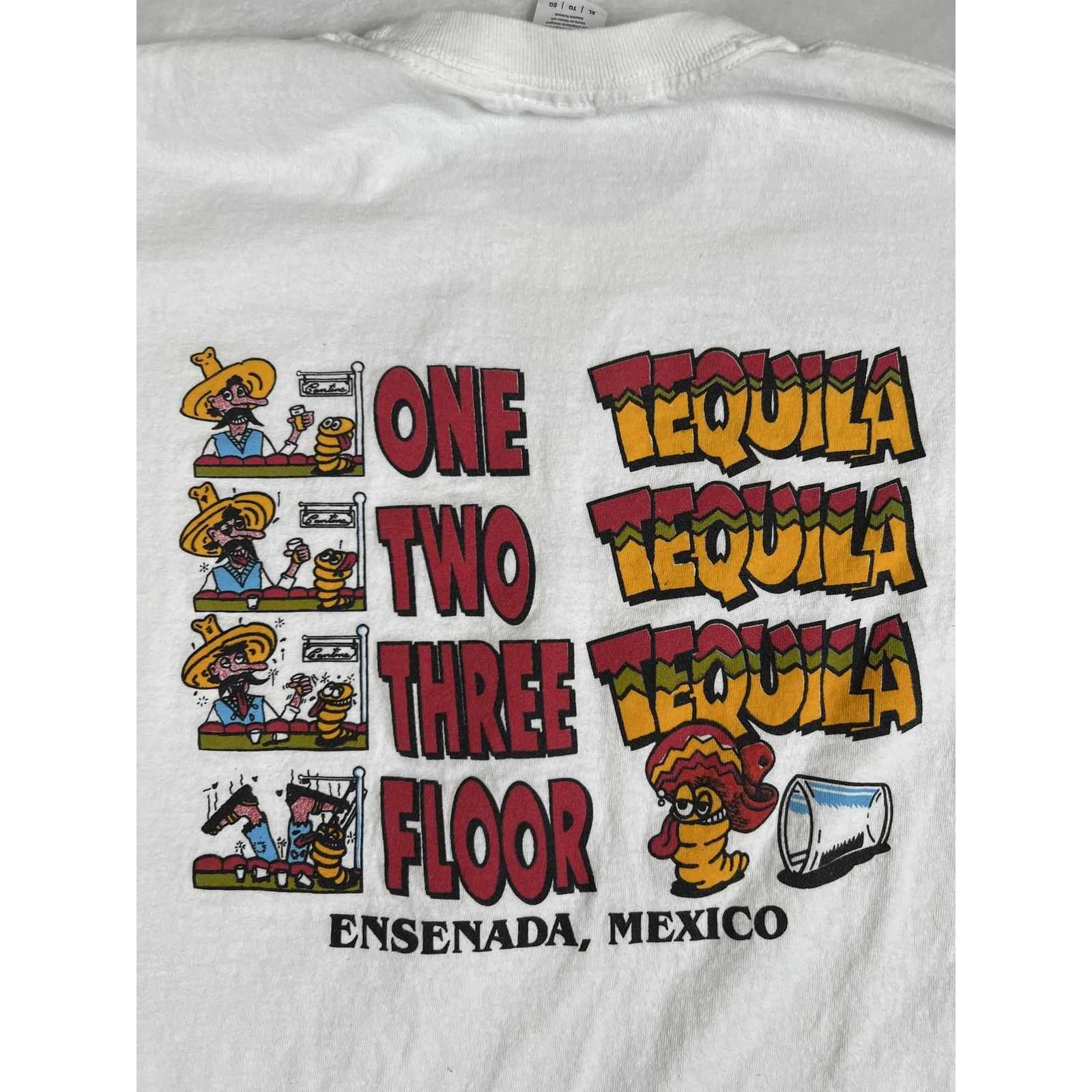 Gildan Vintage Tequila Funny T-Shirt Mens XL Ensenada Mexico Souven Size US XL / EU 56 / 4 - 7 Thumbnail