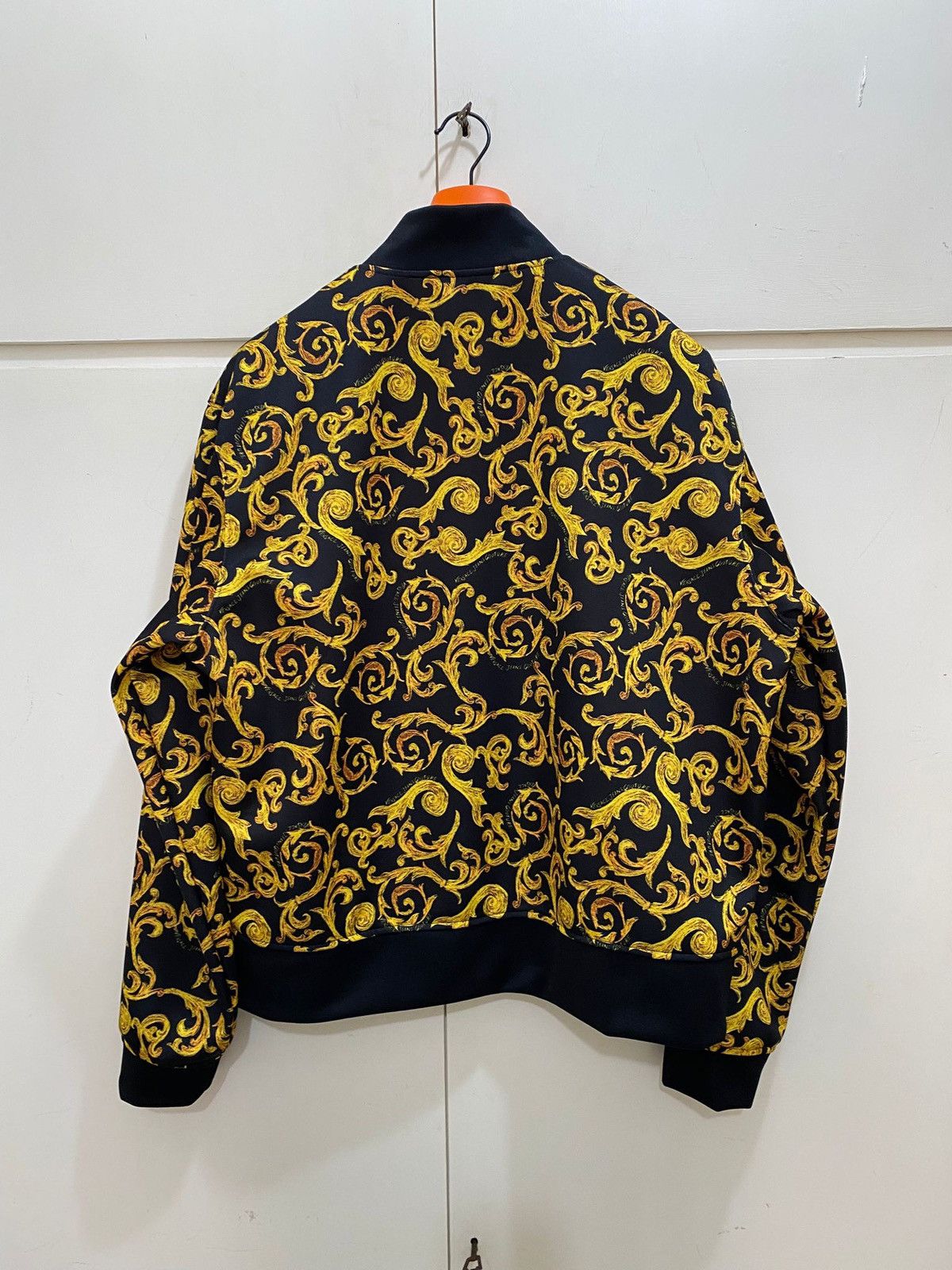 Versace Jeans Couture Versace Jeans Culture Tricetato Print Sketch Cori XL, new Size US XL / EU 56 / 4 - 14 Thumbnail