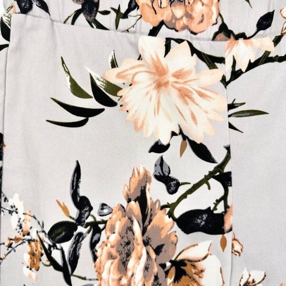 Other Laura Pull On Pant Size 4 Gray Floral Stretch Slim Leg Size 27" / US 4 / IT 40 - 4 Thumbnail