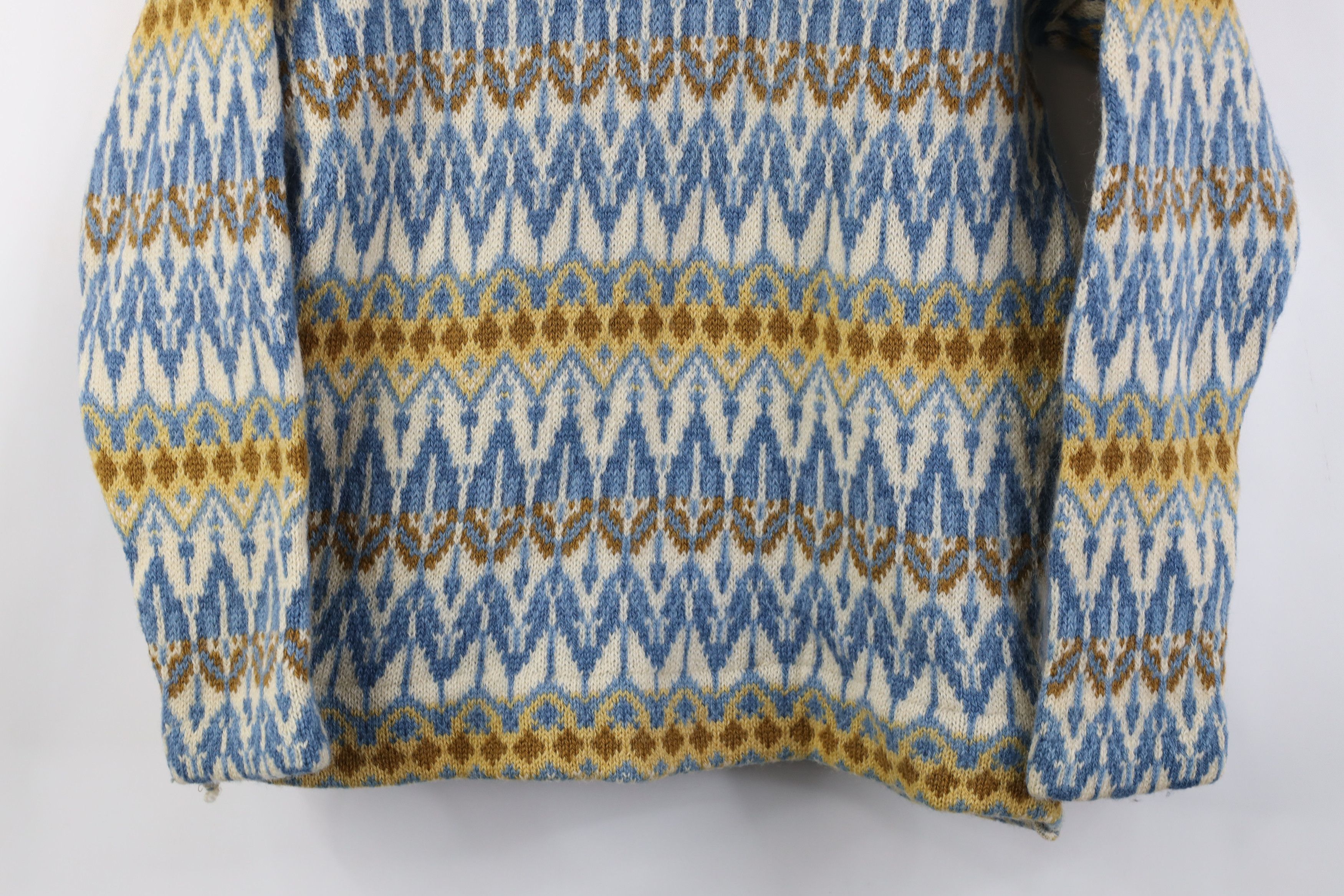 Vintage Vintage 50s 60s Fair Isle Knit V-Neck Sweater Iceland Size L / US 10 / IT 46 - 3 Thumbnail