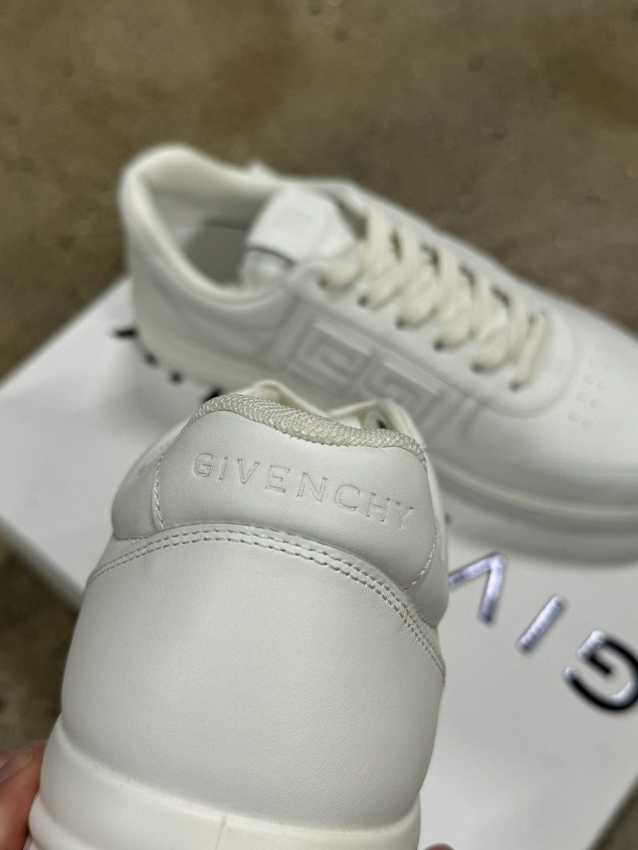 Givenchy Givenchy G4 Leather Sneaker NEW 900$ Size US 11 / EU 44 - 7 Thumbnail