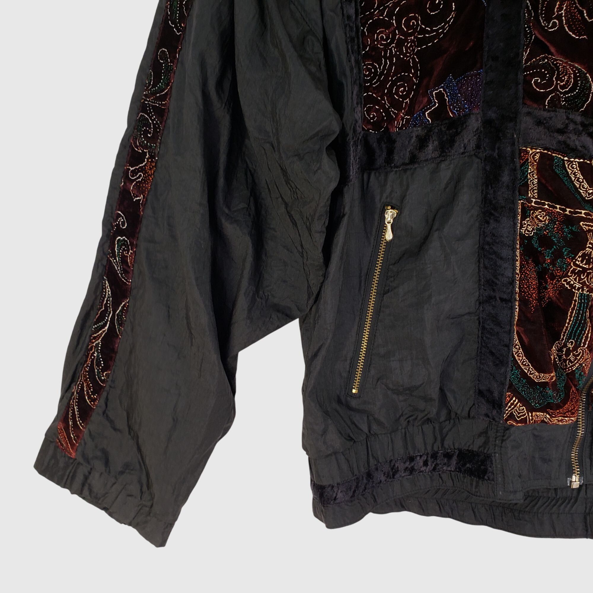 Other Vintage Reversible Velvet Embroidered Bomber Jacket Wmns L B Size L / US 10 / IT 46 - 6 Thumbnail