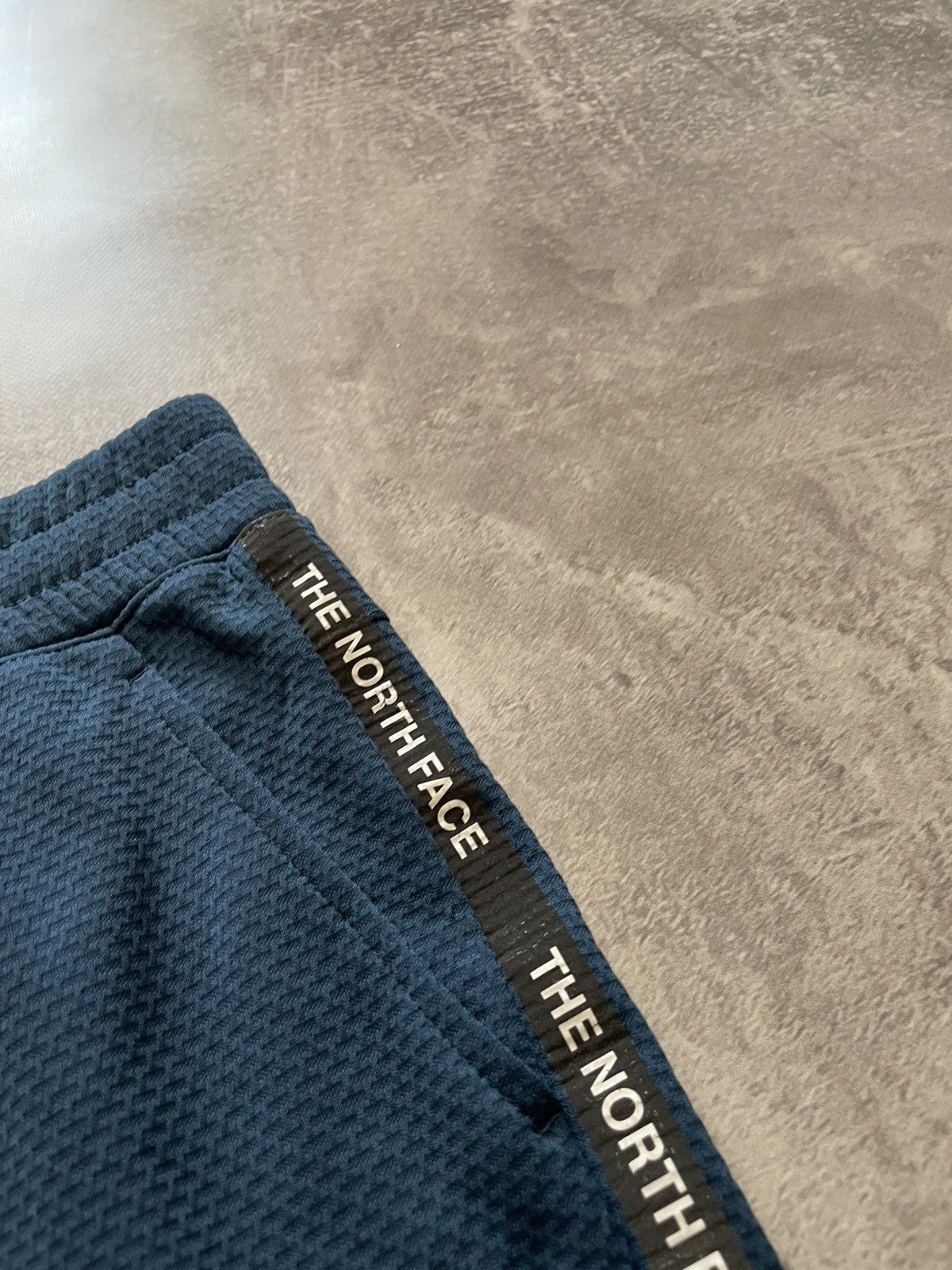 The North Face The North Face Shorts Size L Size US 34 / EU 50 - 8 Thumbnail