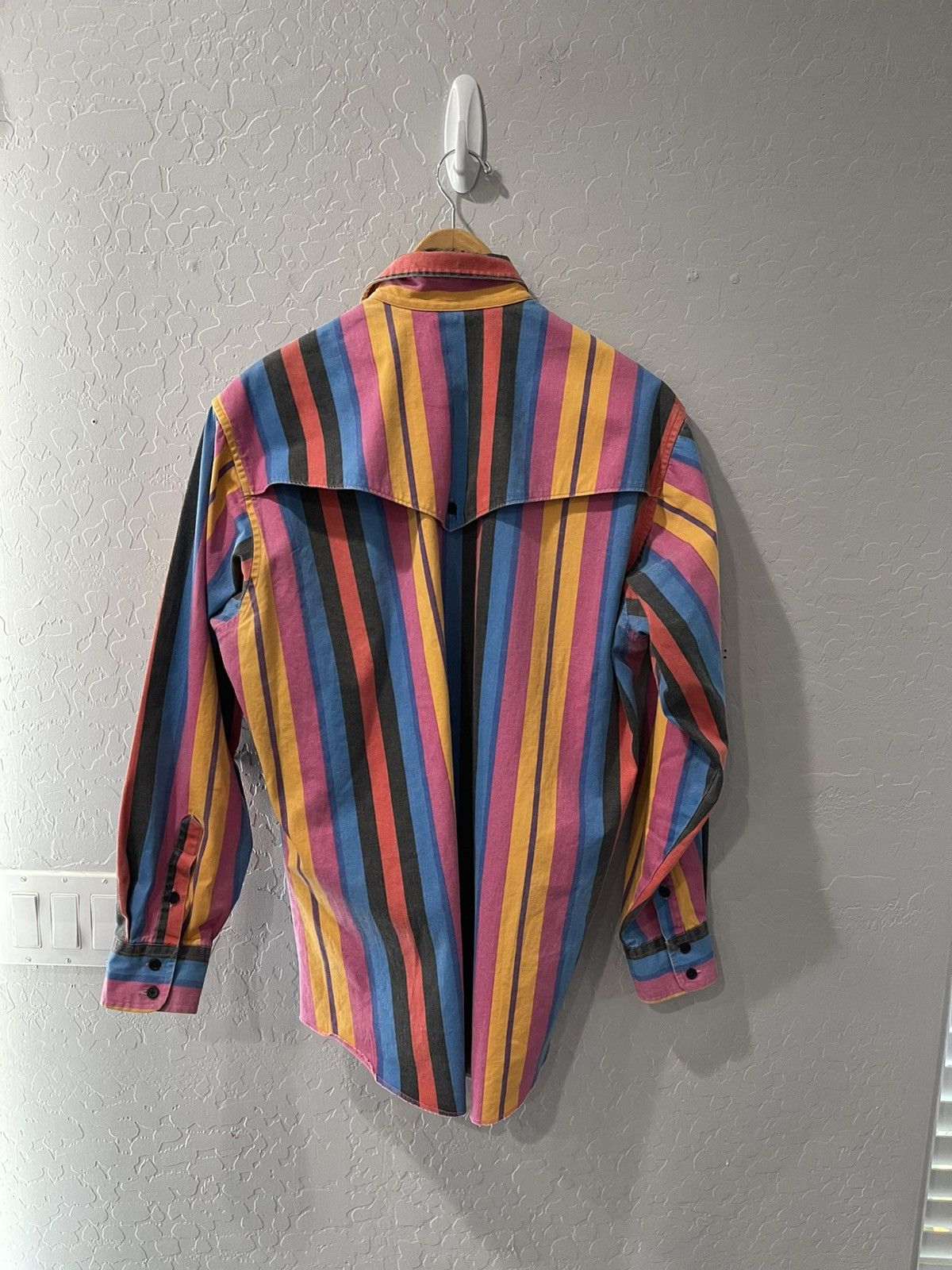 Vintage × Wrangler Vintage Wrangler Striped Brushpopper Rodeo Western Shirt 16 Size US L / EU 52-54 / 3 - 4 Thumbnail