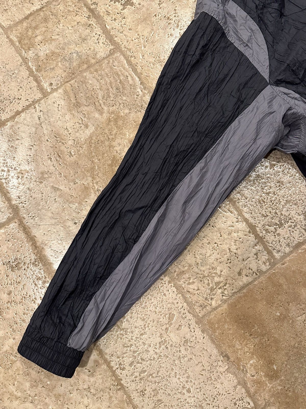 C2H4 C2H4 Wrinkled Nylon Arch Paneled Track Grey/Black Jacket Size US L / EU 52-54 / 3 - 5 Thumbnail