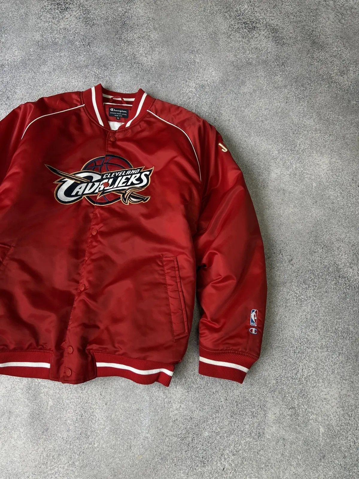 Champion × NBA × Vintage Vintage NBA Champion Cleveland Cavaliers Bomber Jacket Size US XL / EU 56 / 4 - 3 Thumbnail