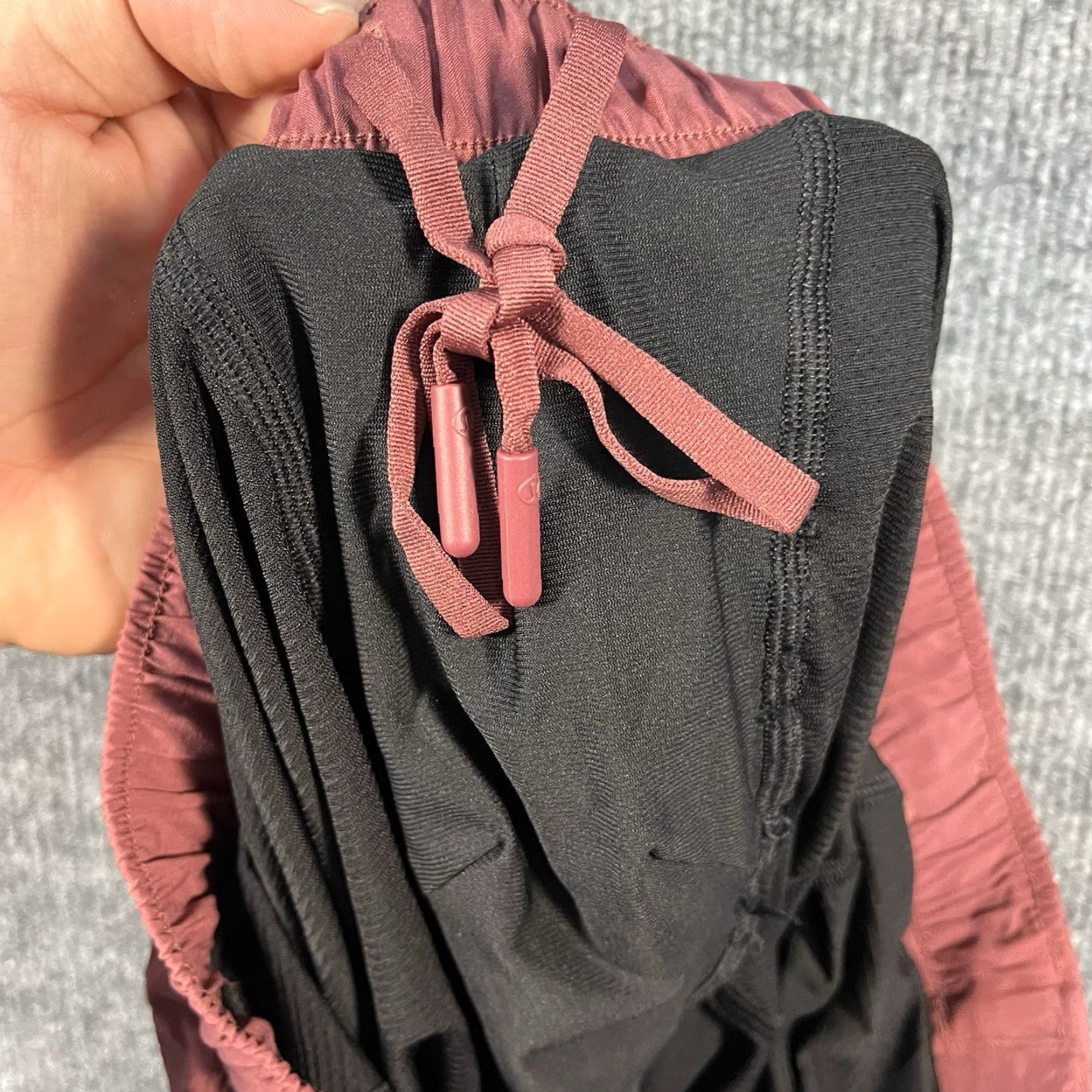 Lululemon Lululemon Surge Shorts 6” Mens Medium Lined Red Running Gym Barrys Training Athletic | Mens | 6 in Inseam | Polyester Blend | Drawstring | Solid Size US 31 - 6 Thumbnail