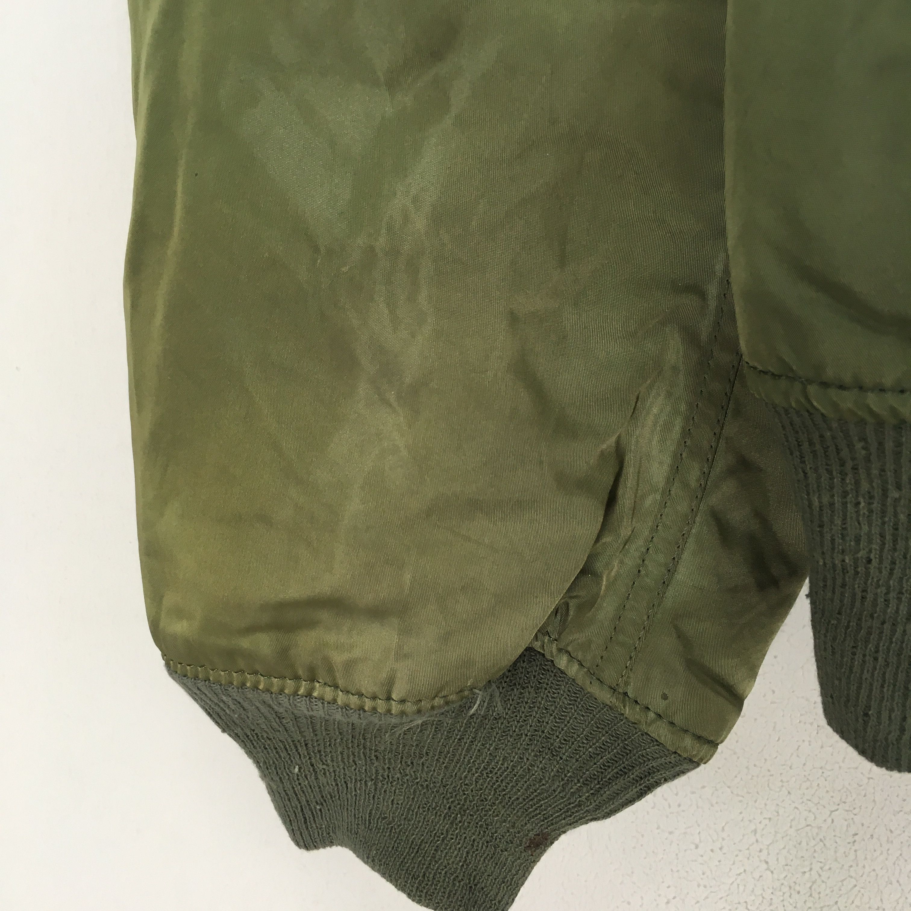 Alpha Industries Vintage 90s Alpha Industries MA -1 Flight - 1847 Size US L / EU 52-54 / 3 - 7 Thumbnail