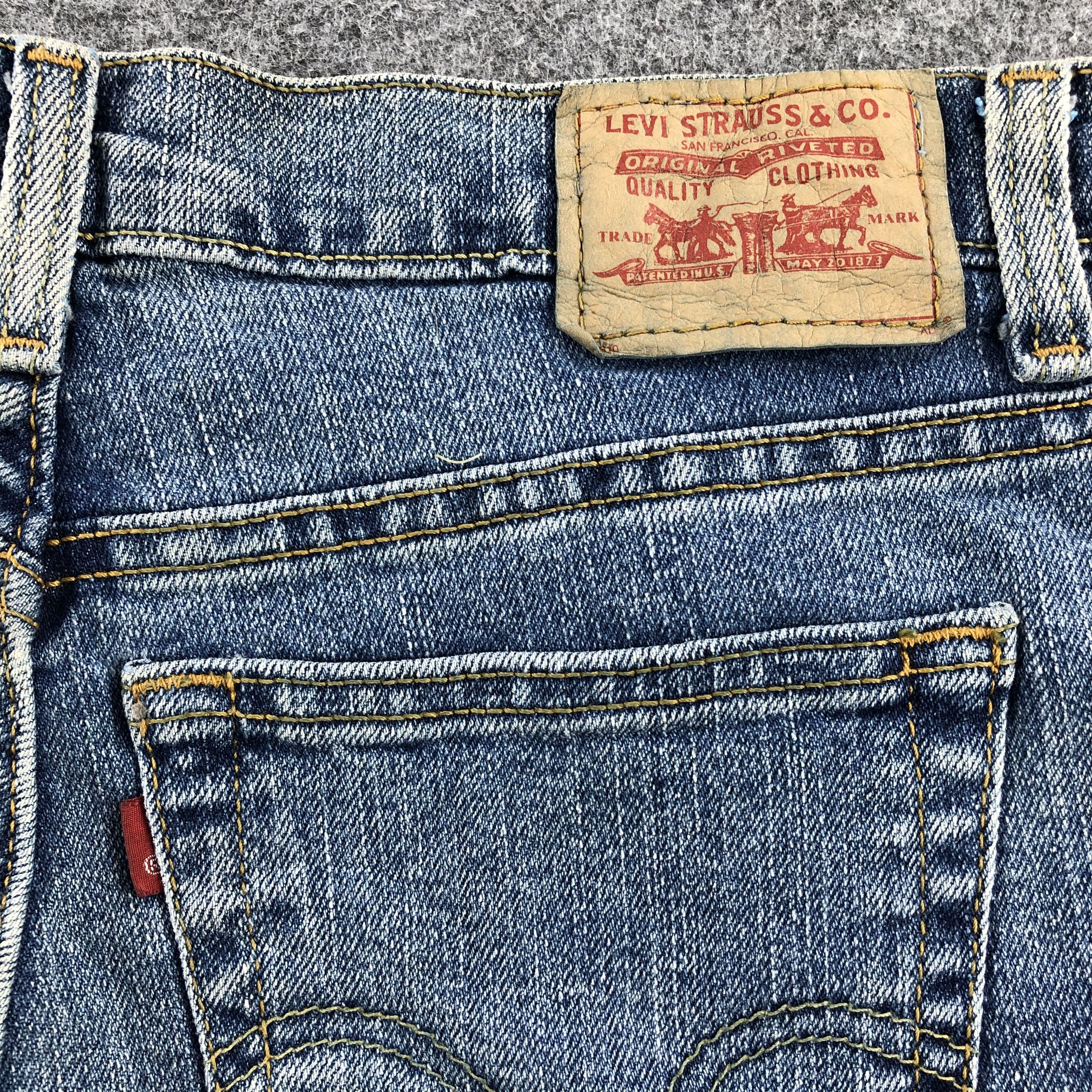 Levi's Vintage Levis 550 Jeans Faded Blue Denim-J1051 Size US 32 / EU 48 - 5 Thumbnail