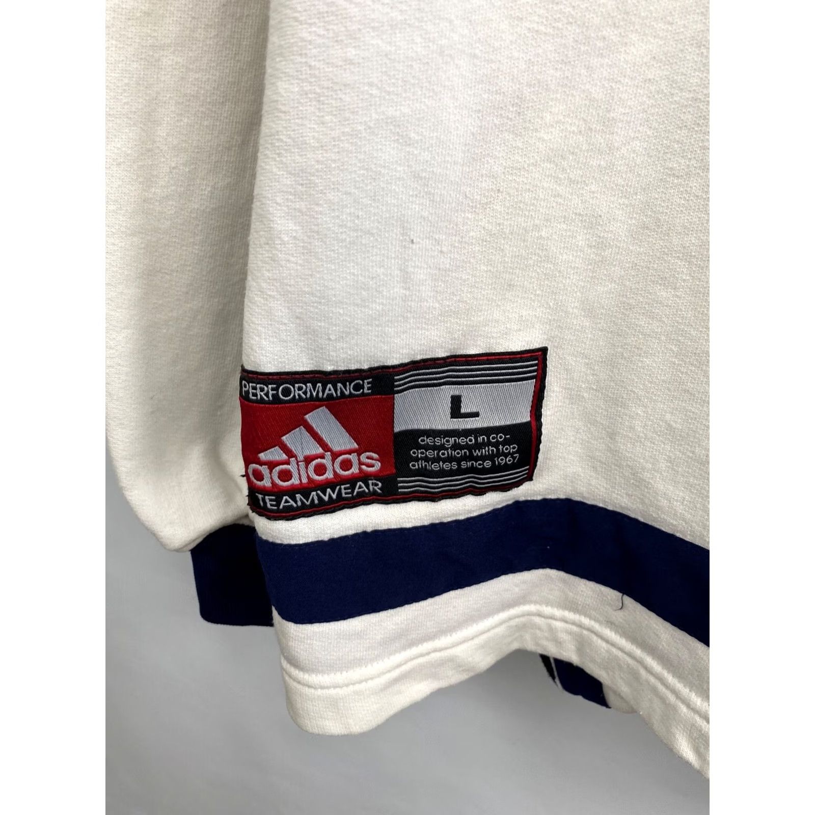 Adidas VINTAGE Adidas Basketball Hoodie Mens L White 90s 90s Basketball Hoodie Retro Rare Y2K Comfort Pullover Shirt Size US L / EU 52-54 / 3 - 5 Thumbnail