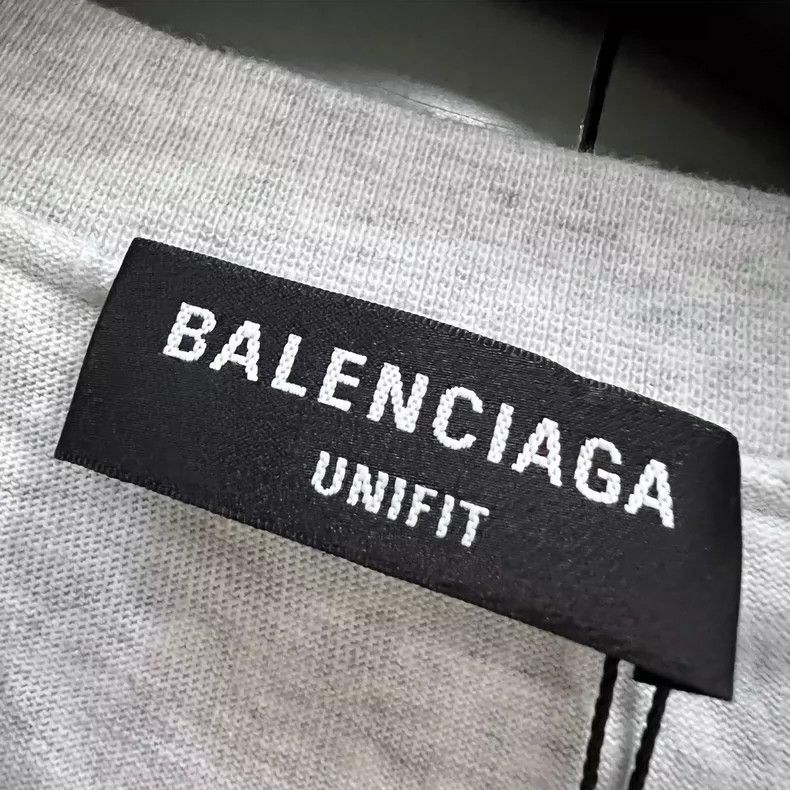 Balenciaga Balenciaga Grey damaged round neck short sleeve Size US XL / EU 56 / 4 - 3 Thumbnail