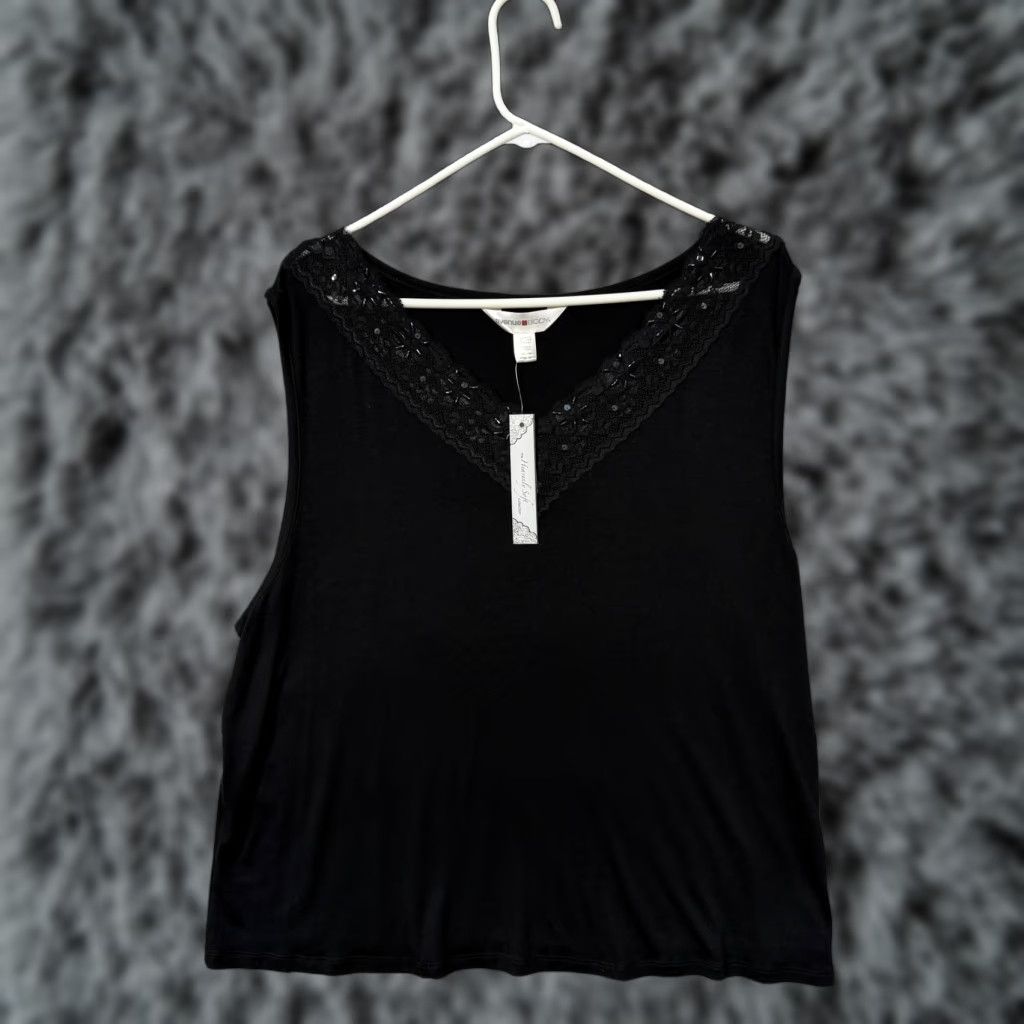 Avenue VINTAGE Avenue Body Cami Plus 4X Lace Sequin Layering Black Tank Women 26/28 4X Size ONE SIZE - 1 Thumbnail