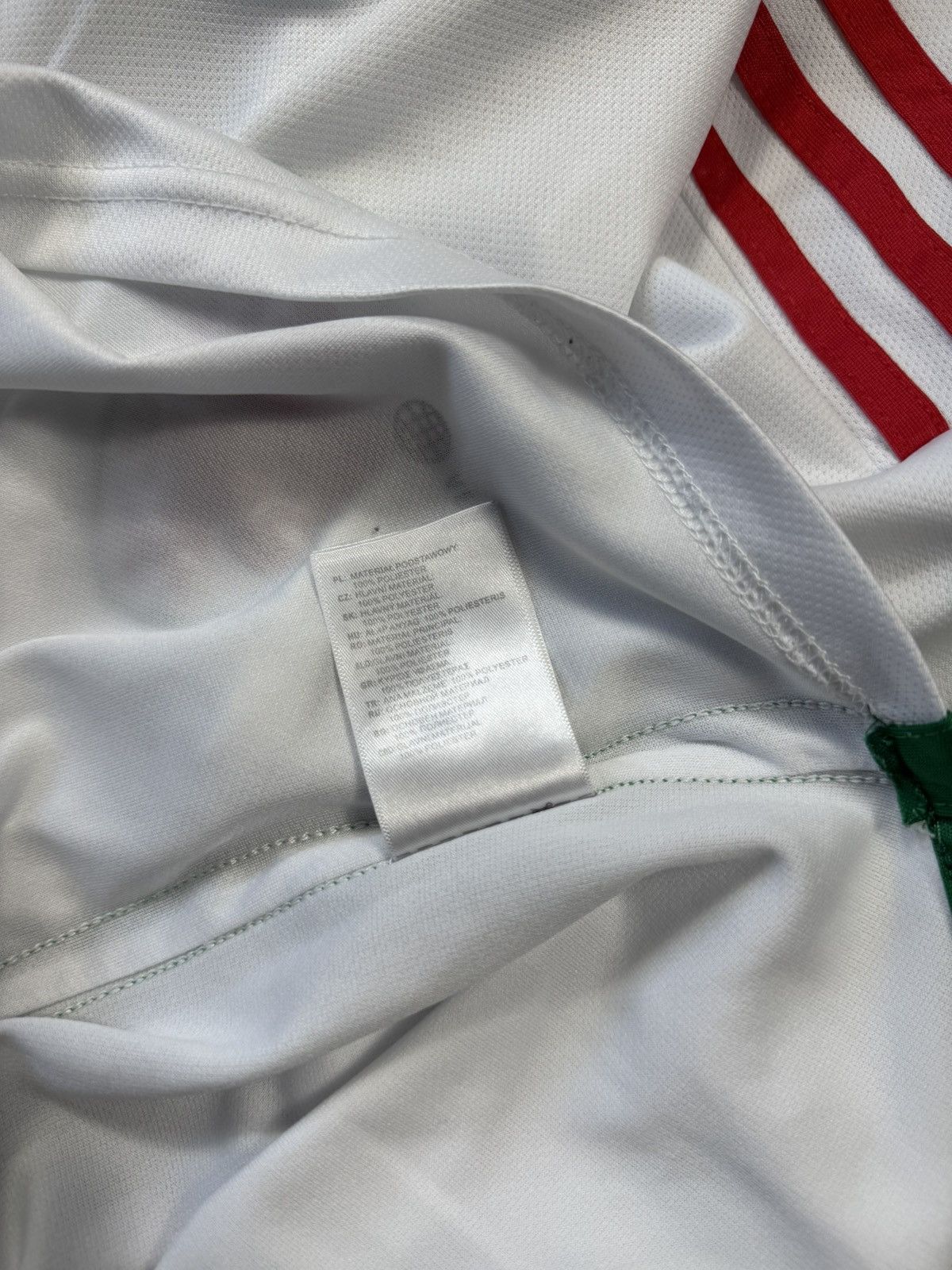 Adidas Wales Away Jersey 2022/23 — Perfect Condition Size US M / EU 48-50 / 2 - 9 Thumbnail