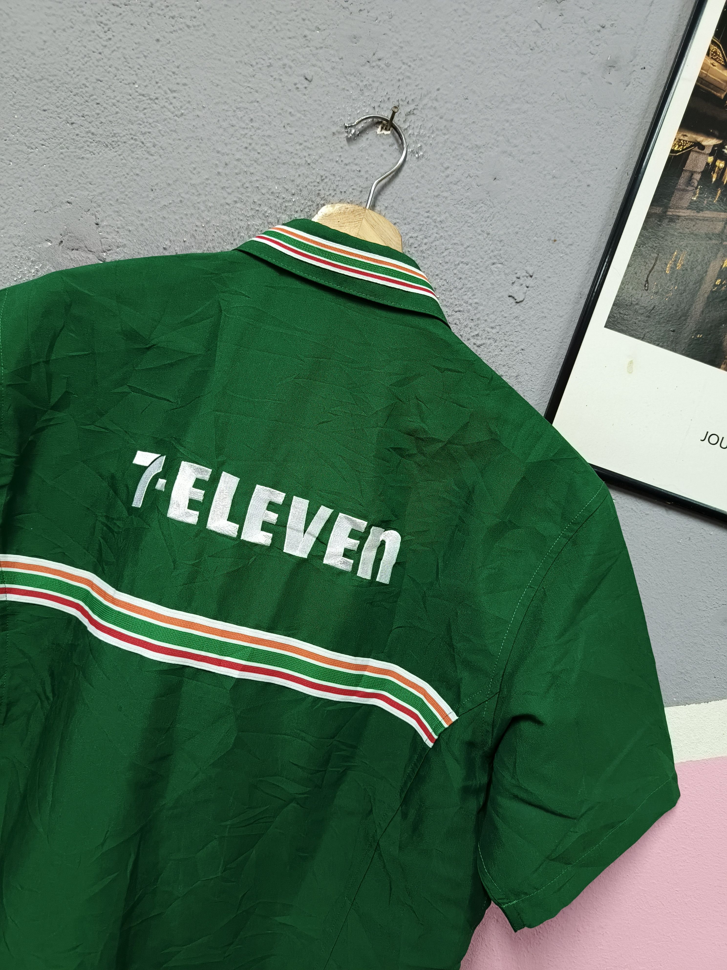 Japanese Brand 7 eleven workers uniform shirt jacket Size US L / EU 52-54 / 3 - 5 Thumbnail
