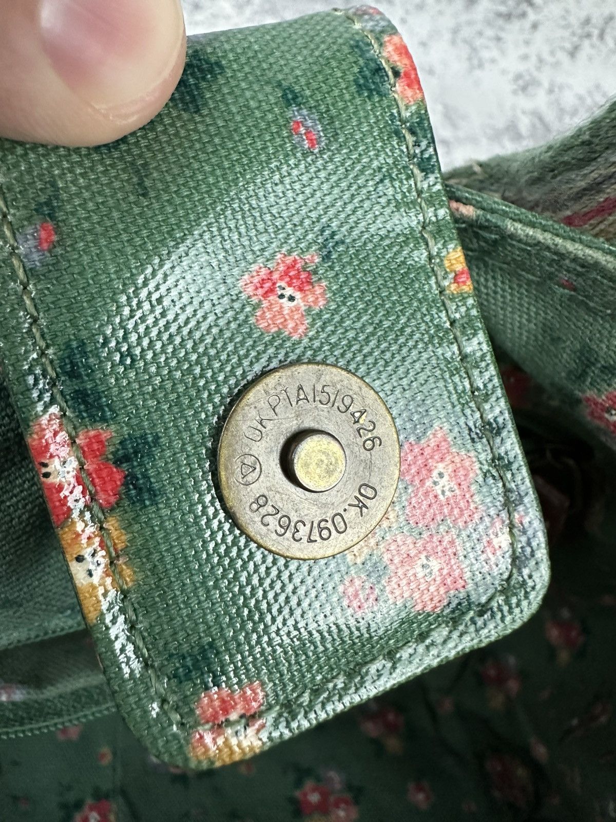 Designer Cath Kidston Floral Oilcloth Tote Bag Mini Green Rose Print Size ONE SIZE - 8 Thumbnail