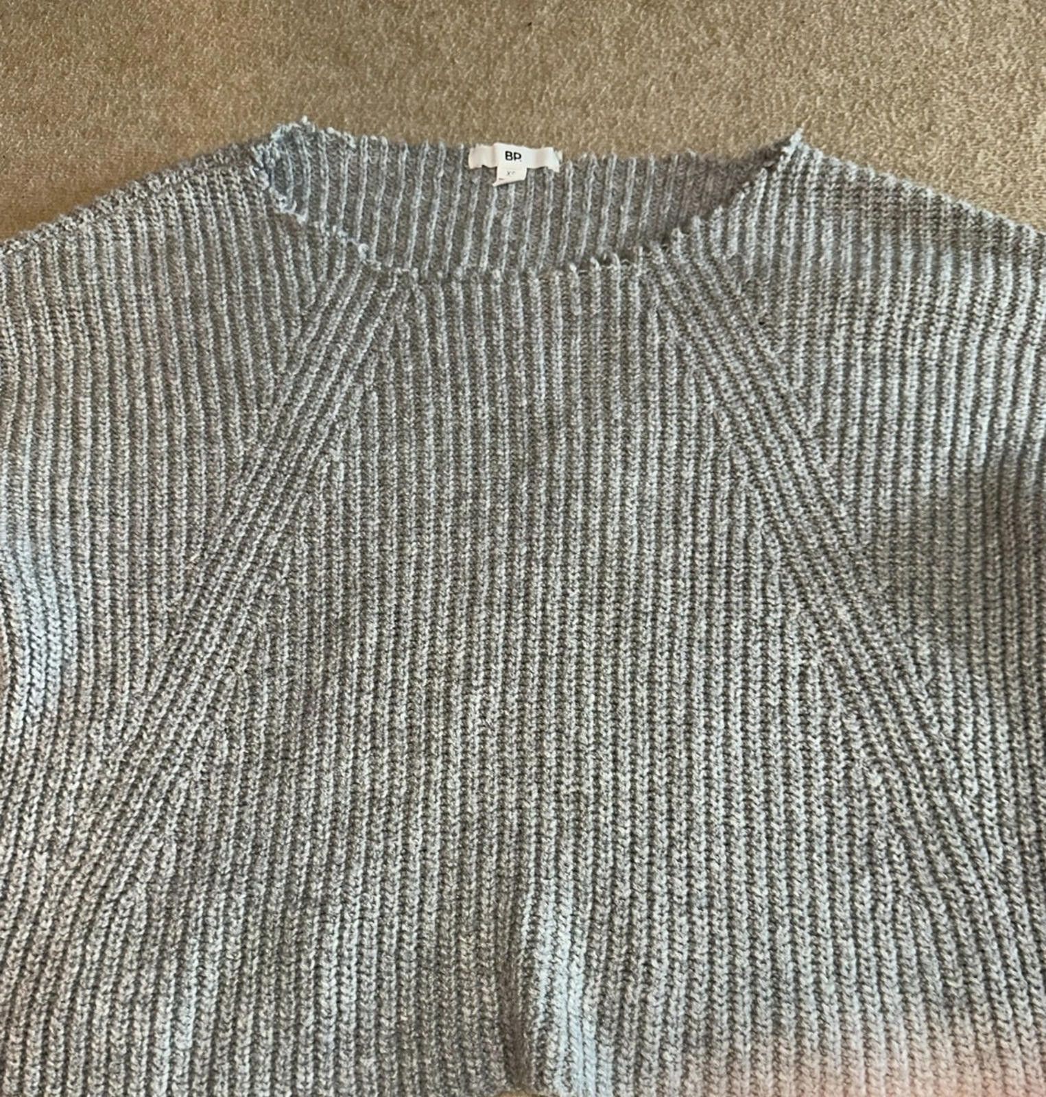 BP. Gray Ribbed Knit Cropped Sweater Women’s Size X Size XS / US 0-2 / IT 36-38 - 3 Thumbnail