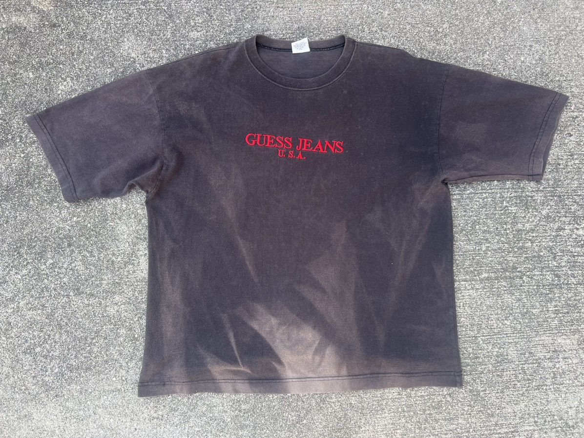 Guess Vintage 90s Guess Uneven Embroidery Spell Out Sun Faded tee Size US XL / EU 56 / 4 - 1 Thumbnail