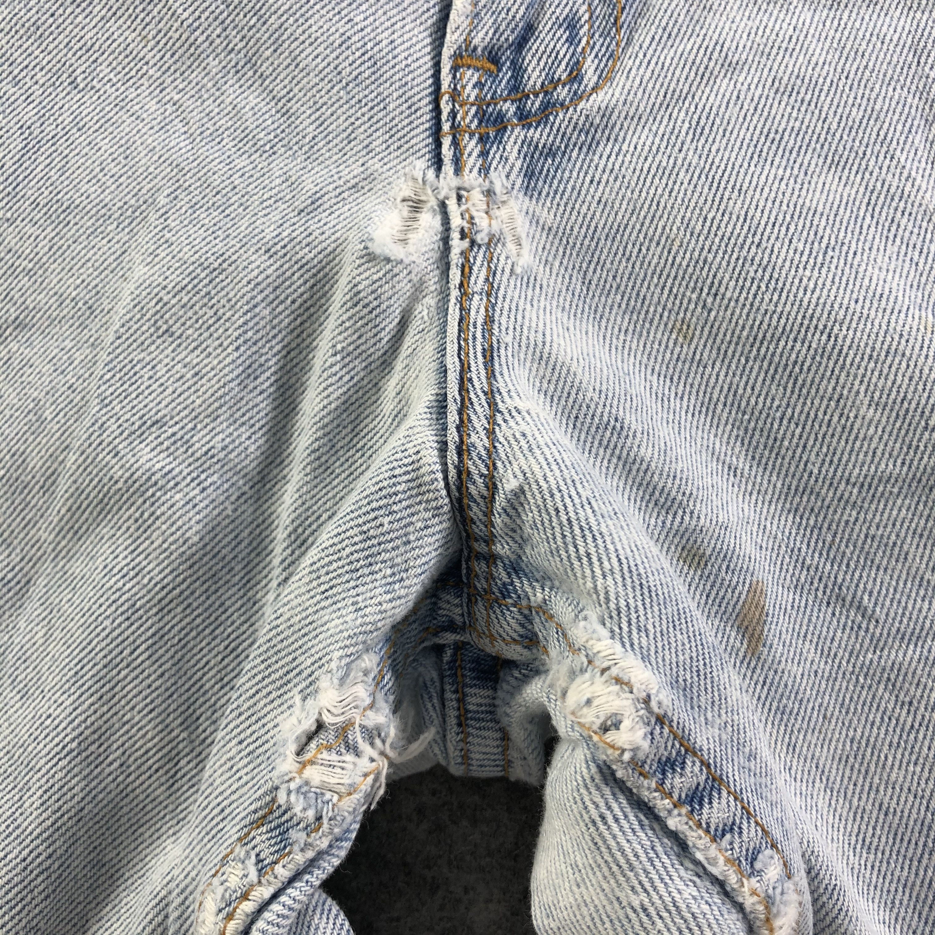 Levi's 90s Vintage Light Wash Levis 551 Jeans-J3310 Size US 31 - 8 Thumbnail