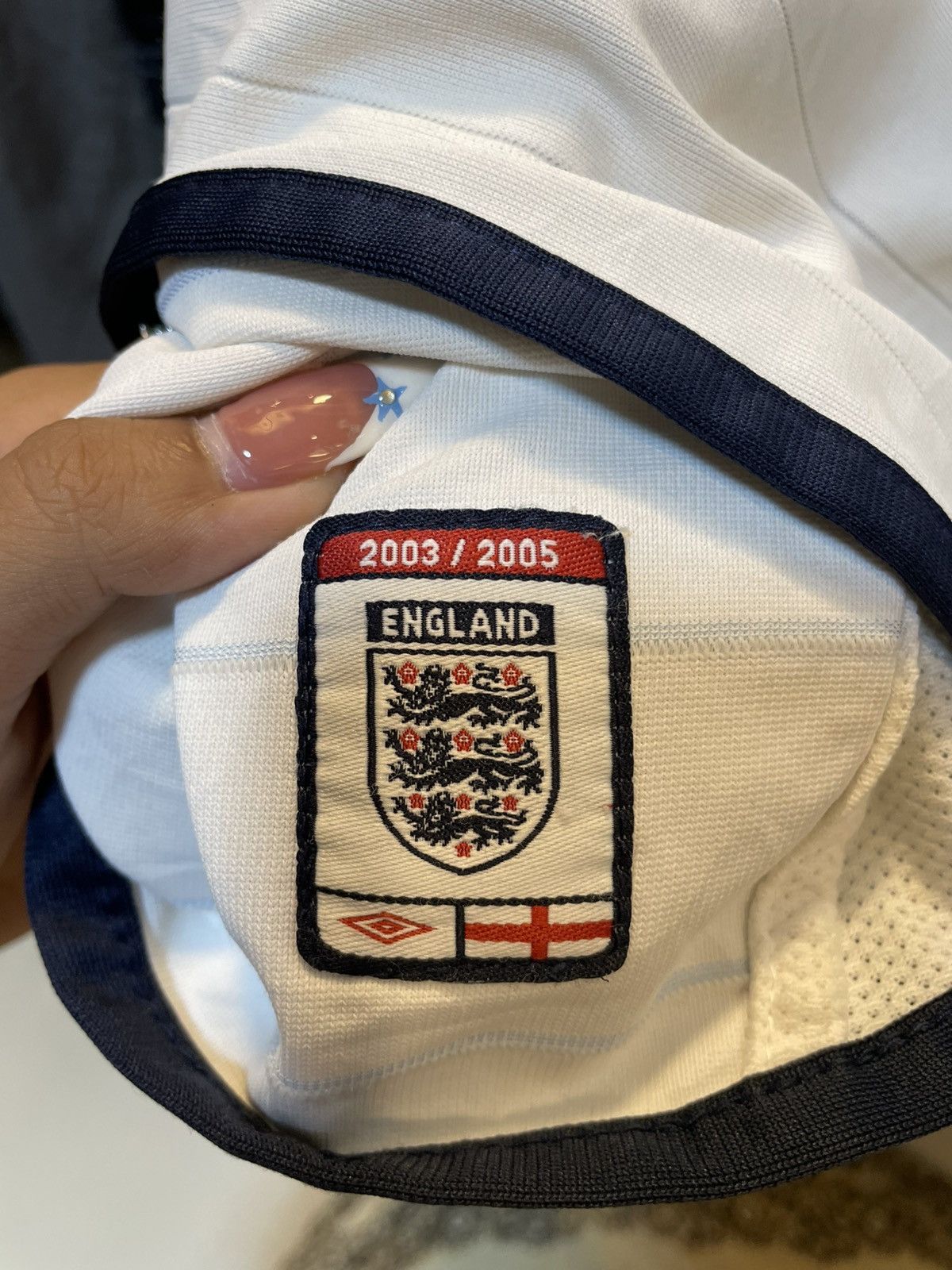 Umbro Vintage 2003-2004 England Long Sleeves Home Kit BECKHAM7 Size US L / EU 52-54 / 3 - 6 Thumbnail
