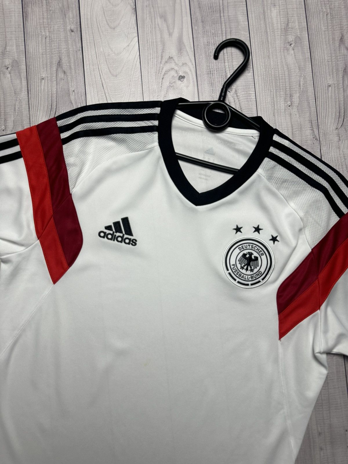 Vintage Vintage Deutschland adidas soccer jersey size M white Size US M / EU 48-50 / 2 - 2 Thumbnail