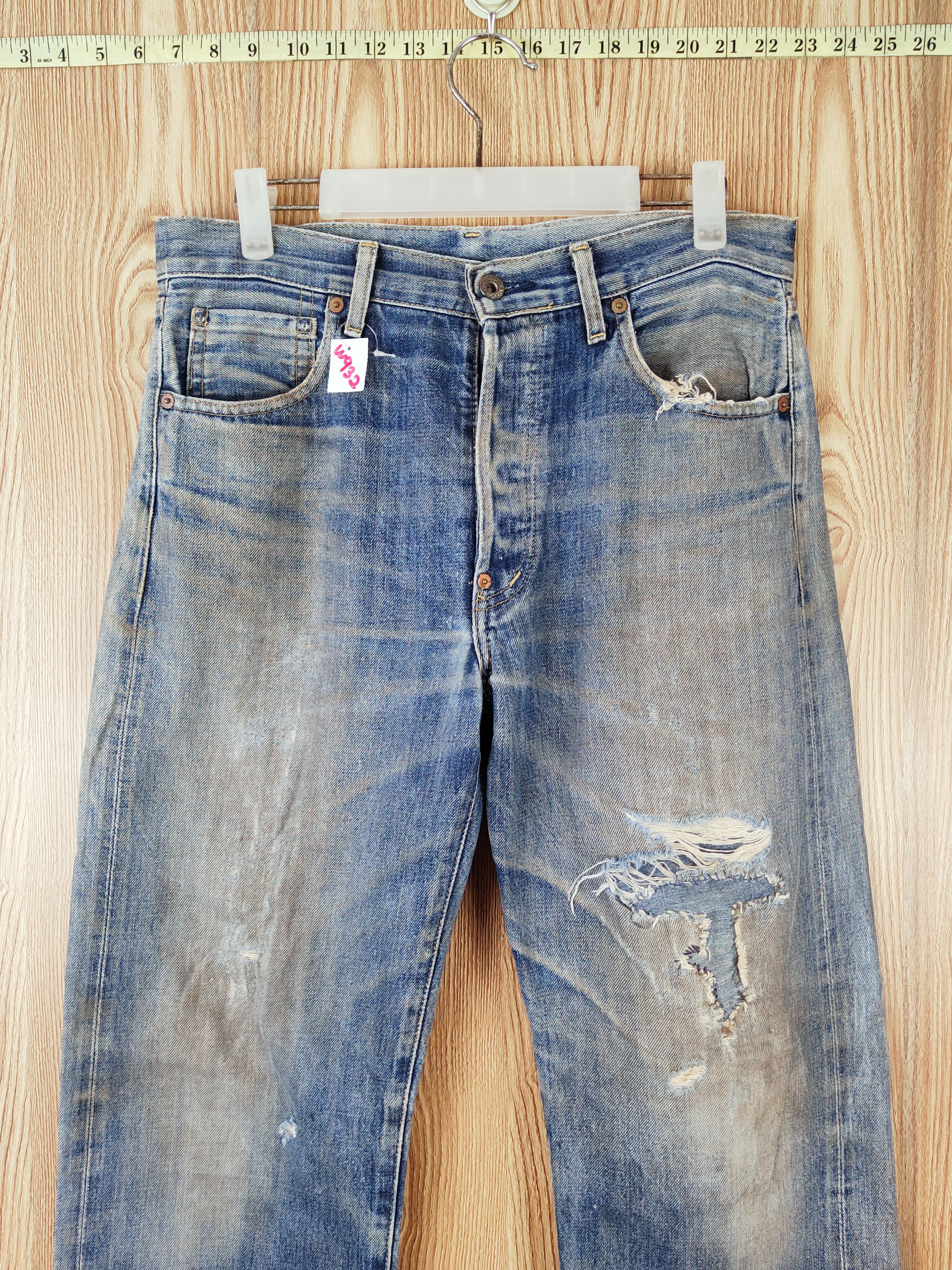 Levi's Levi's Big E light wash Faded Distressed grunge denim #W932 Size US 31 - 2 Thumbnail