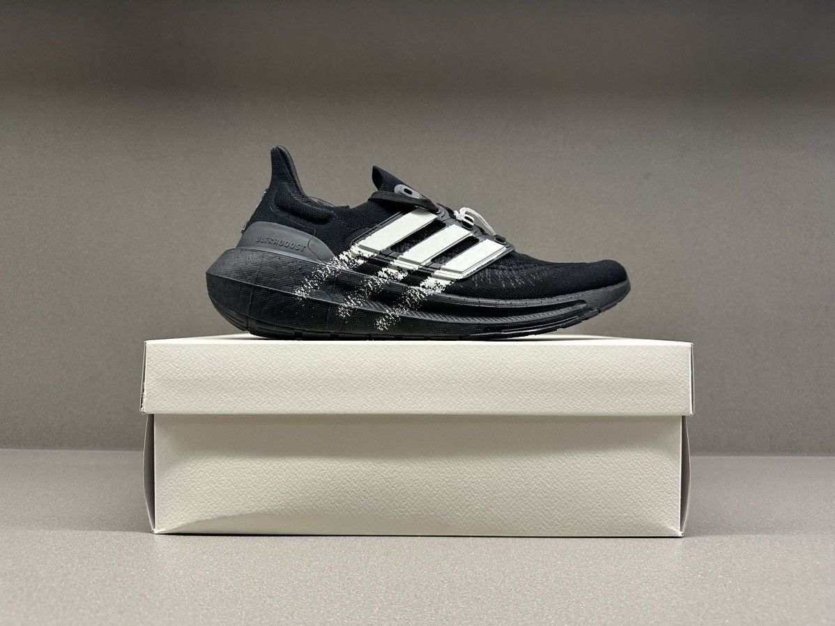 Adidas × Y-3 Adidas Y-3 Ultra Boost Light Black White Size US 9 / EU 42 - 3 Thumbnail