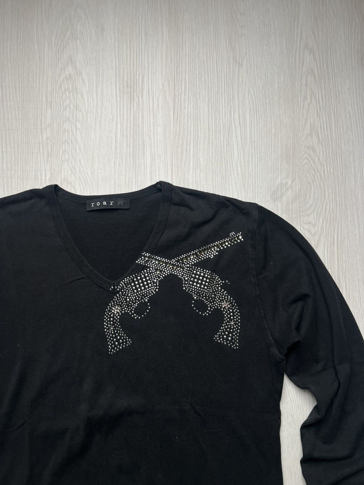 If Six Was Nine Roar Guns Studded Swarovski Pistol Gun Longsleeve Size US M / EU 48-50 / 2 - 2 Thumbnail