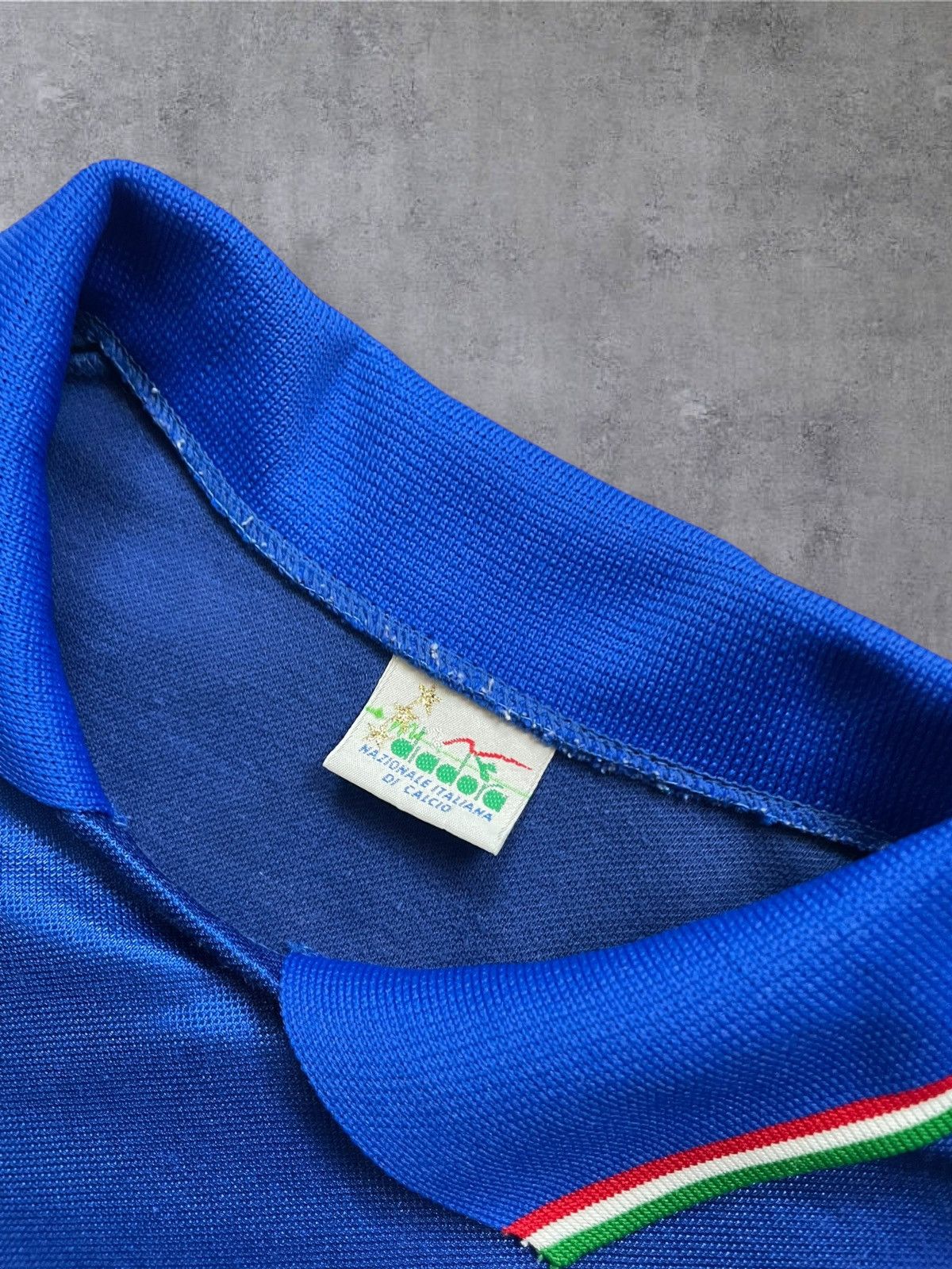 Diadora × Vintage ITALY TEAM 1986 1990 HOME FOOTBALL SHIRT PLAYER ISSUE Size US S / EU 44-46 / 1 - 3 Thumbnail