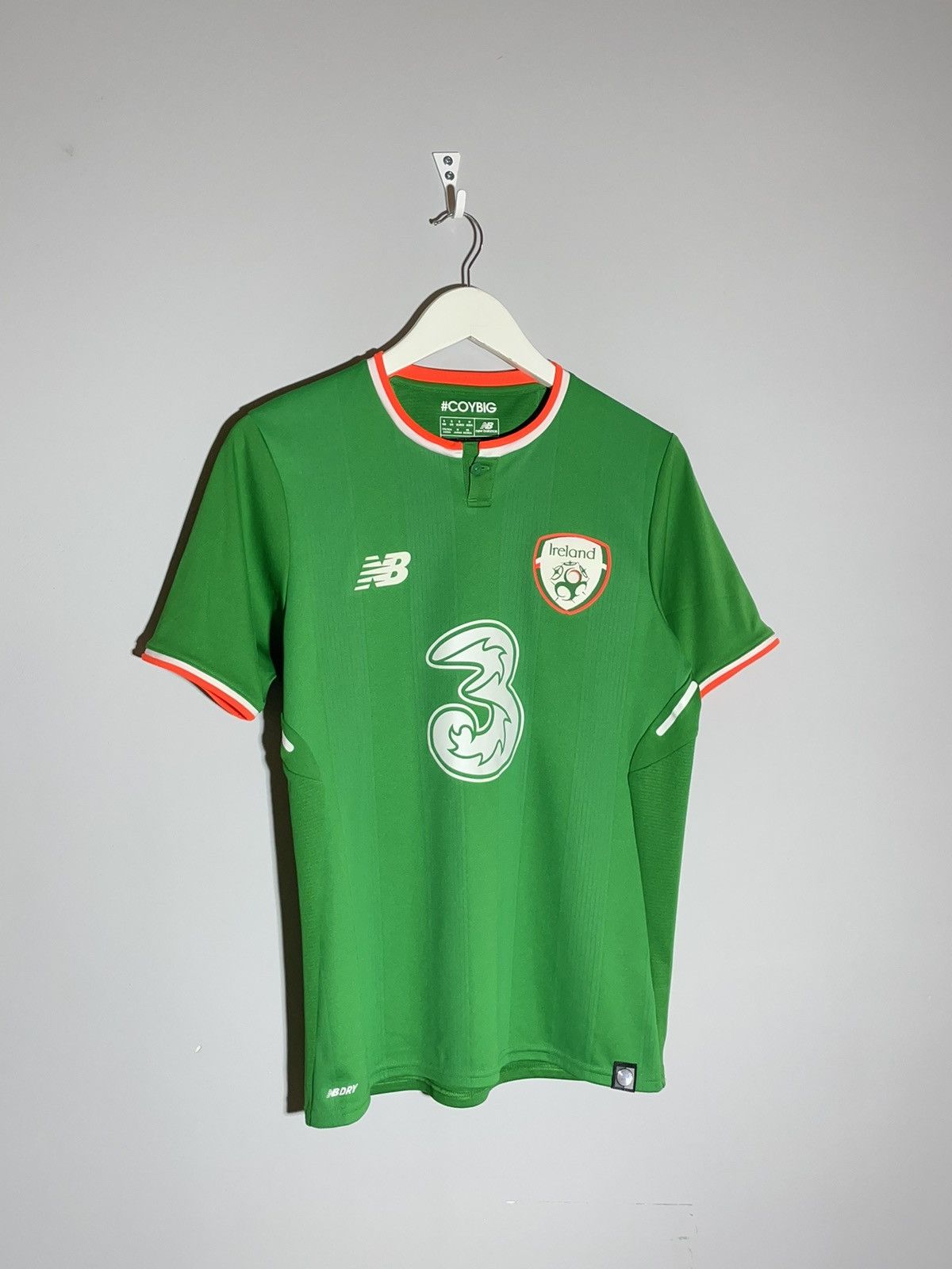 New Balance National Team Ireland 2017 Home Y2k Football Shirt Size US S / EU 44-46 / 1 - 2 Thumbnail