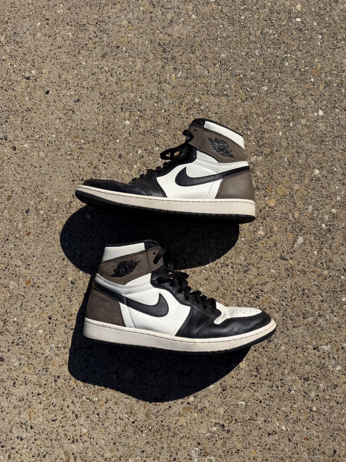 Nike Jordan 1 OG high Mocha Size US 12 / EU 45 - 2 Thumbnail
