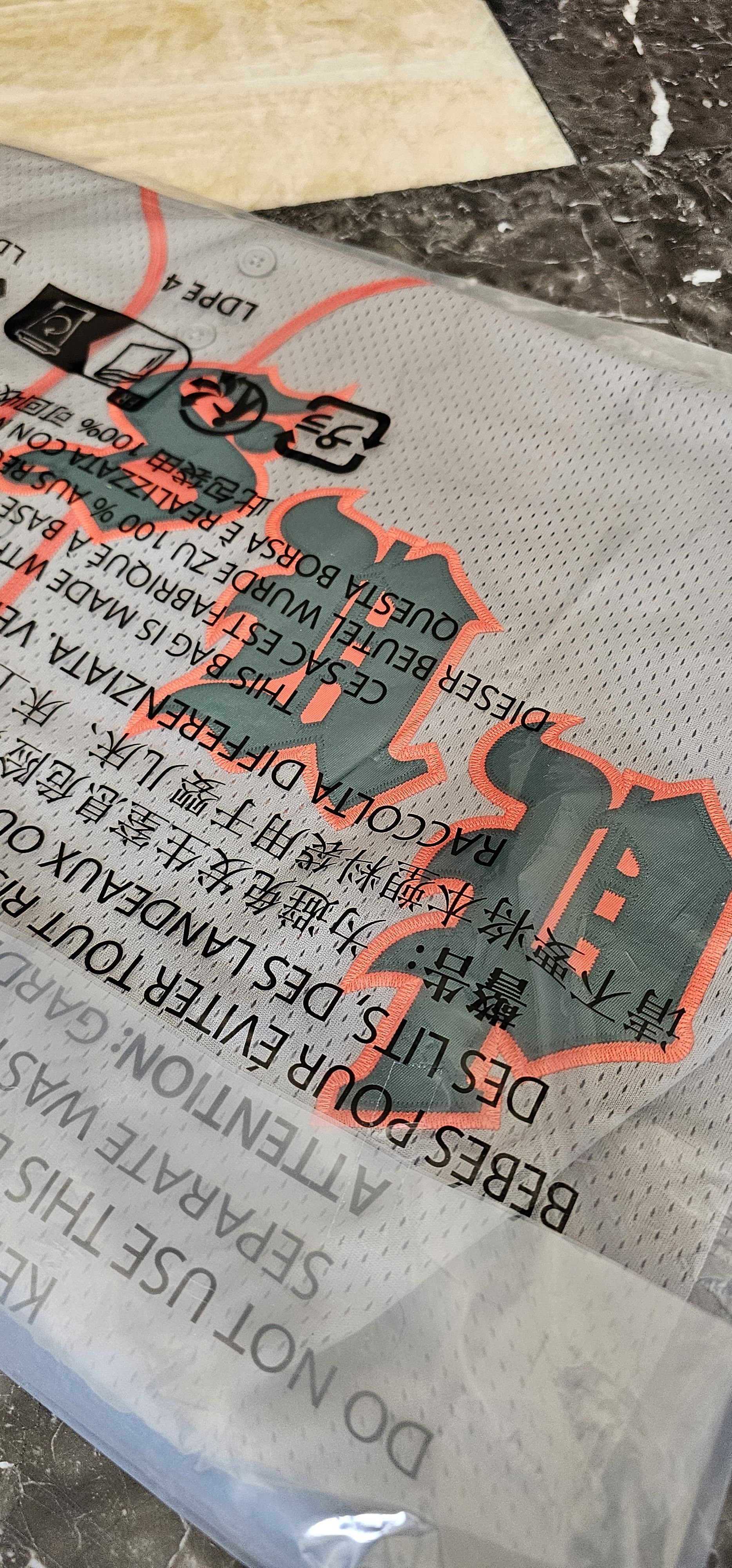 Supreme New Supreme Old English Baseball Jersey - Medium Size US M / EU 48-50 / 2 - 1 Thumbnail