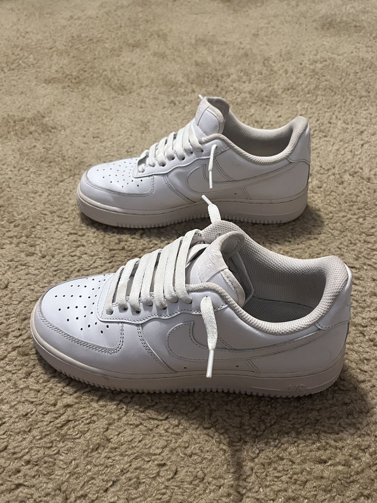 Nike Air Force 1 Size US 7.5 / EU 40-41 - 4 Thumbnail