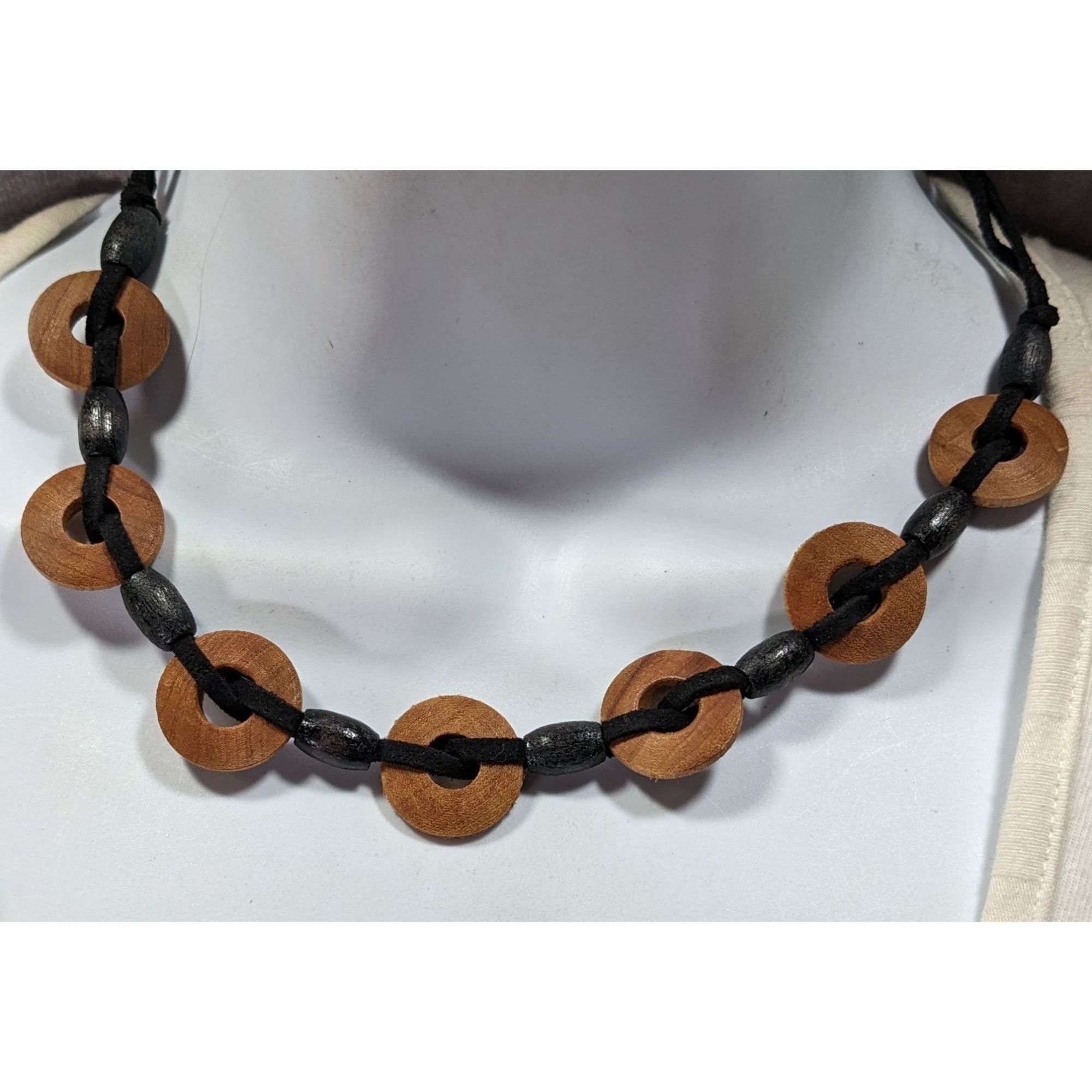 Other Bohemian Wooden Disc Brown And Black Necklace Size ONE SIZE - 2 Thumbnail