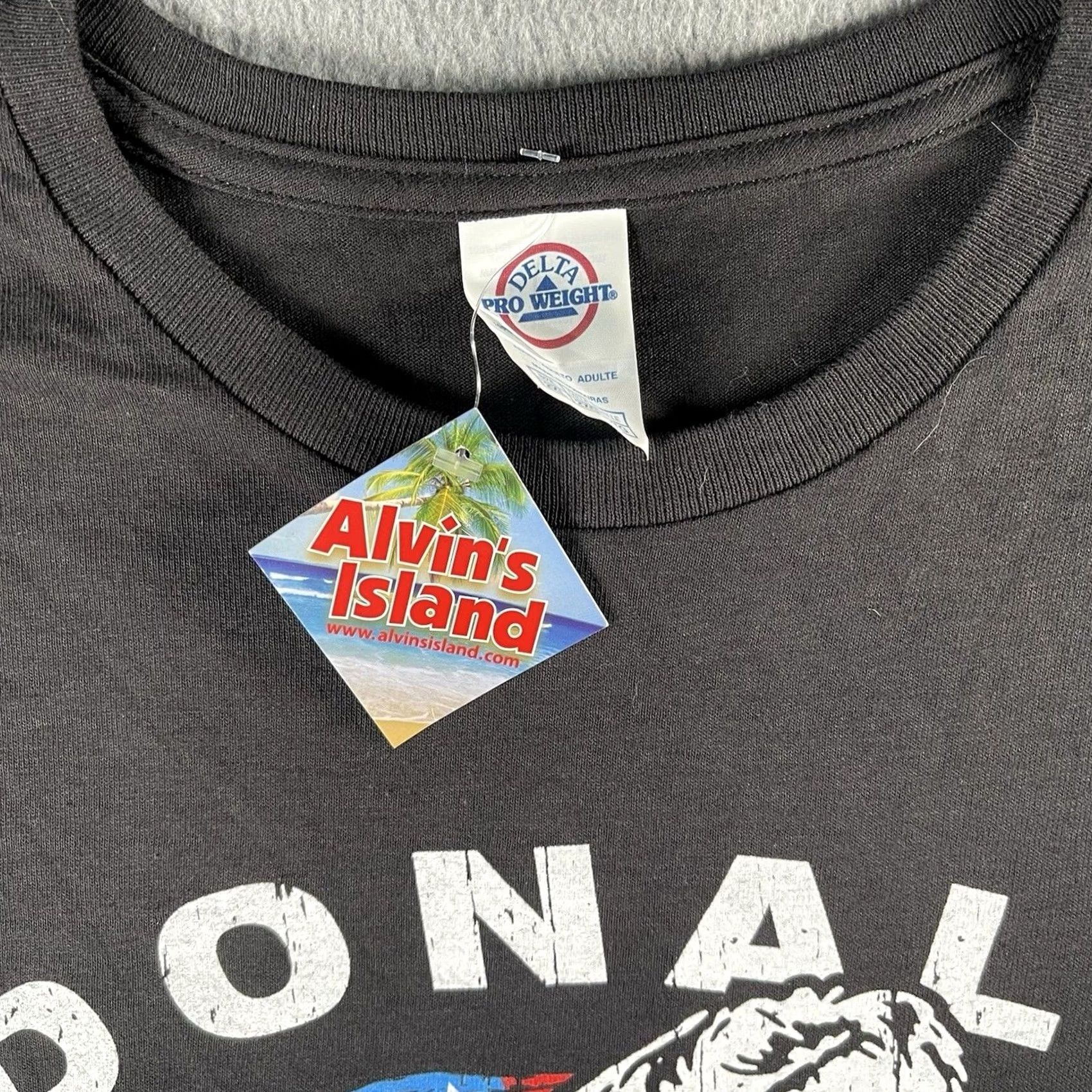 Delta VINTAGE? No. Donald Trump T Shirt 2XL Black Make America Strong Again Logo Crew Neck Short Sleeve Men Funny Shirt Size US XXL / EU 58 / 5 - 3 Thumbnail