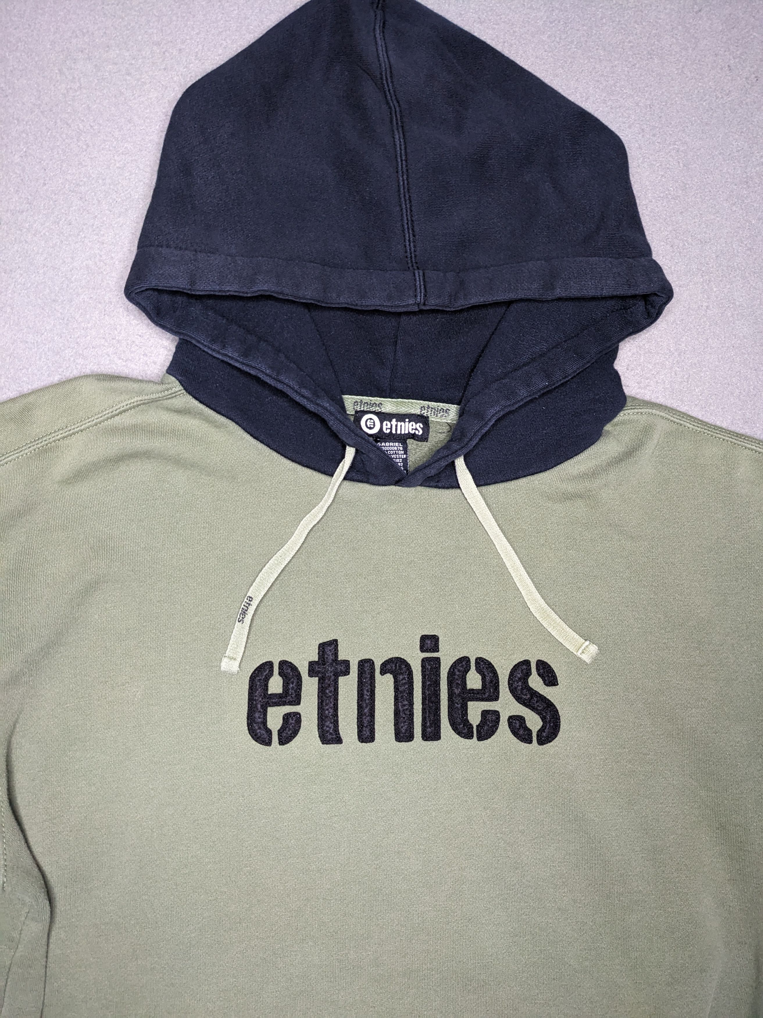 Etnies VINTAGE Y2K Etnies Gabriel Hoodie Medium Sweater Skater Logo Size US M / EU 48-50 / 2 - 2 Thumbnail