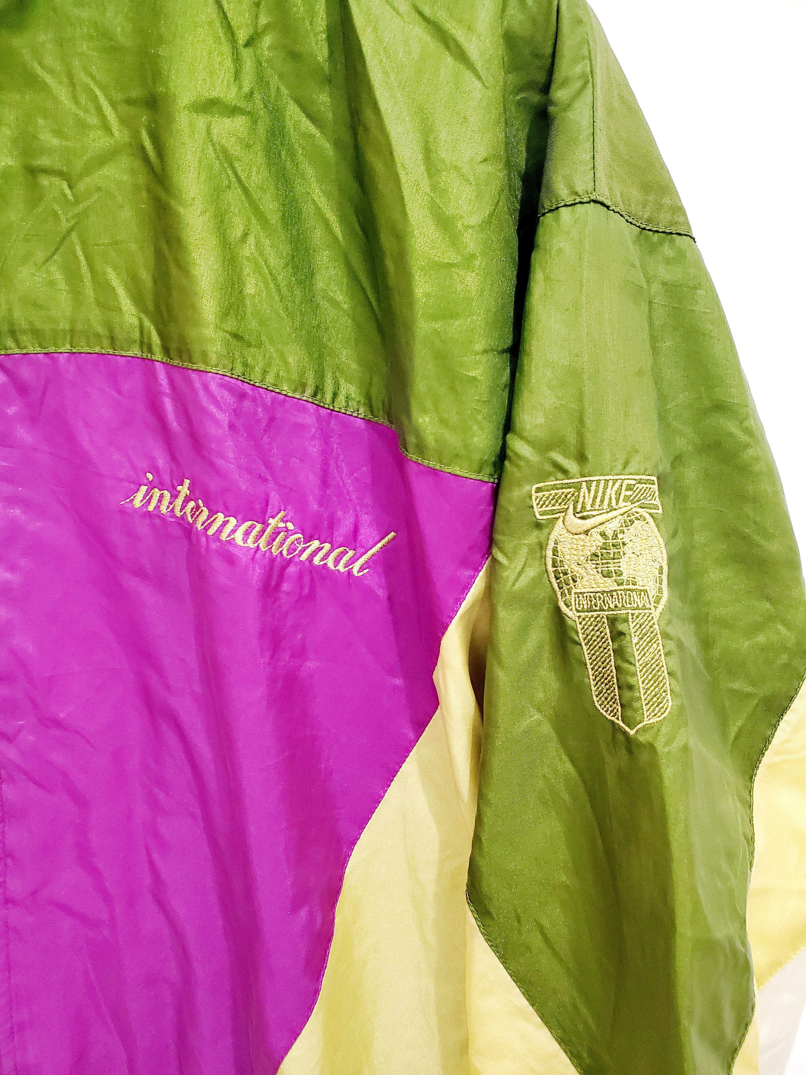Nike × Vintage Vintage Nike International Track Retro Nylon Jacket 90s L Size US L / EU 52-54 / 3 - 2 Thumbnail