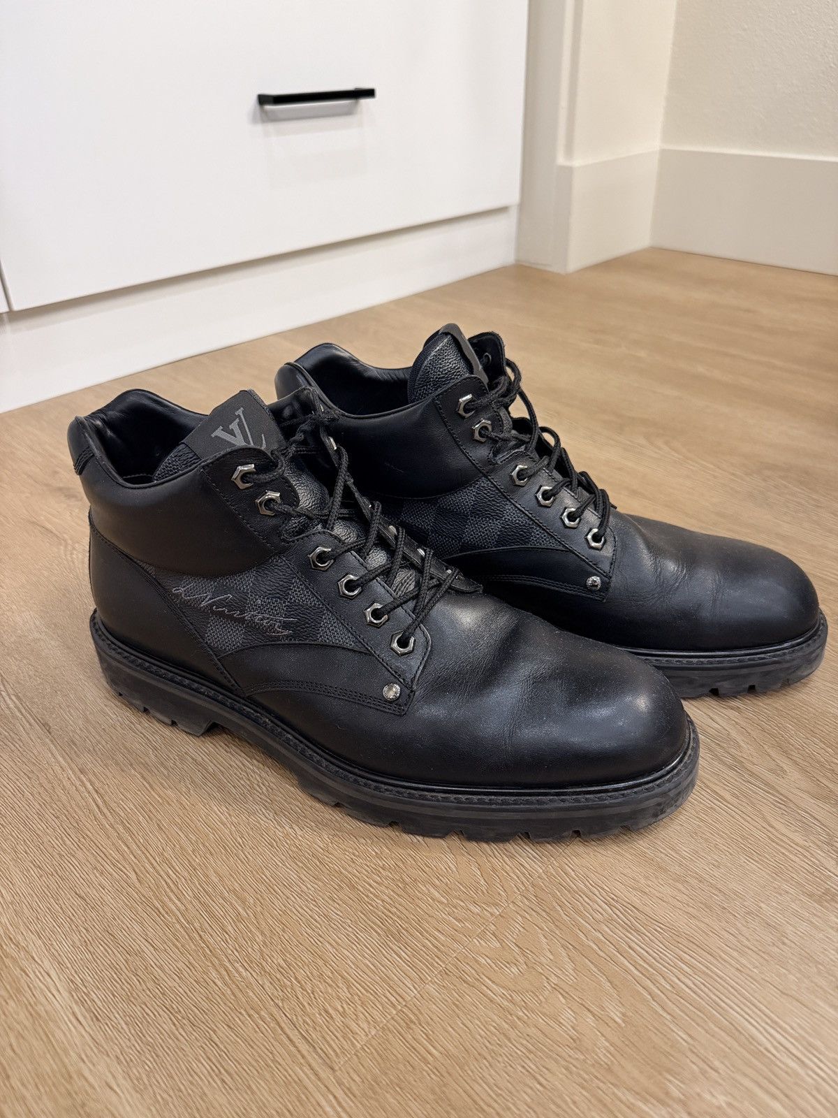 Louis Vuitton Louis Vuitton Damier Graphite Leather Boots Size US 10.5 / EU 43-44 - 1 Thumbnail