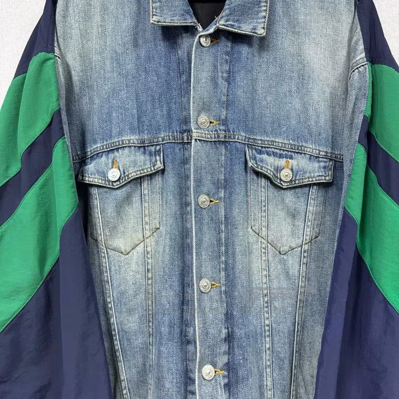 Other Balenciaga Front and back pieced embroidered denim jacket Size US L / EU 52-54 / 3 - 3 Thumbnail