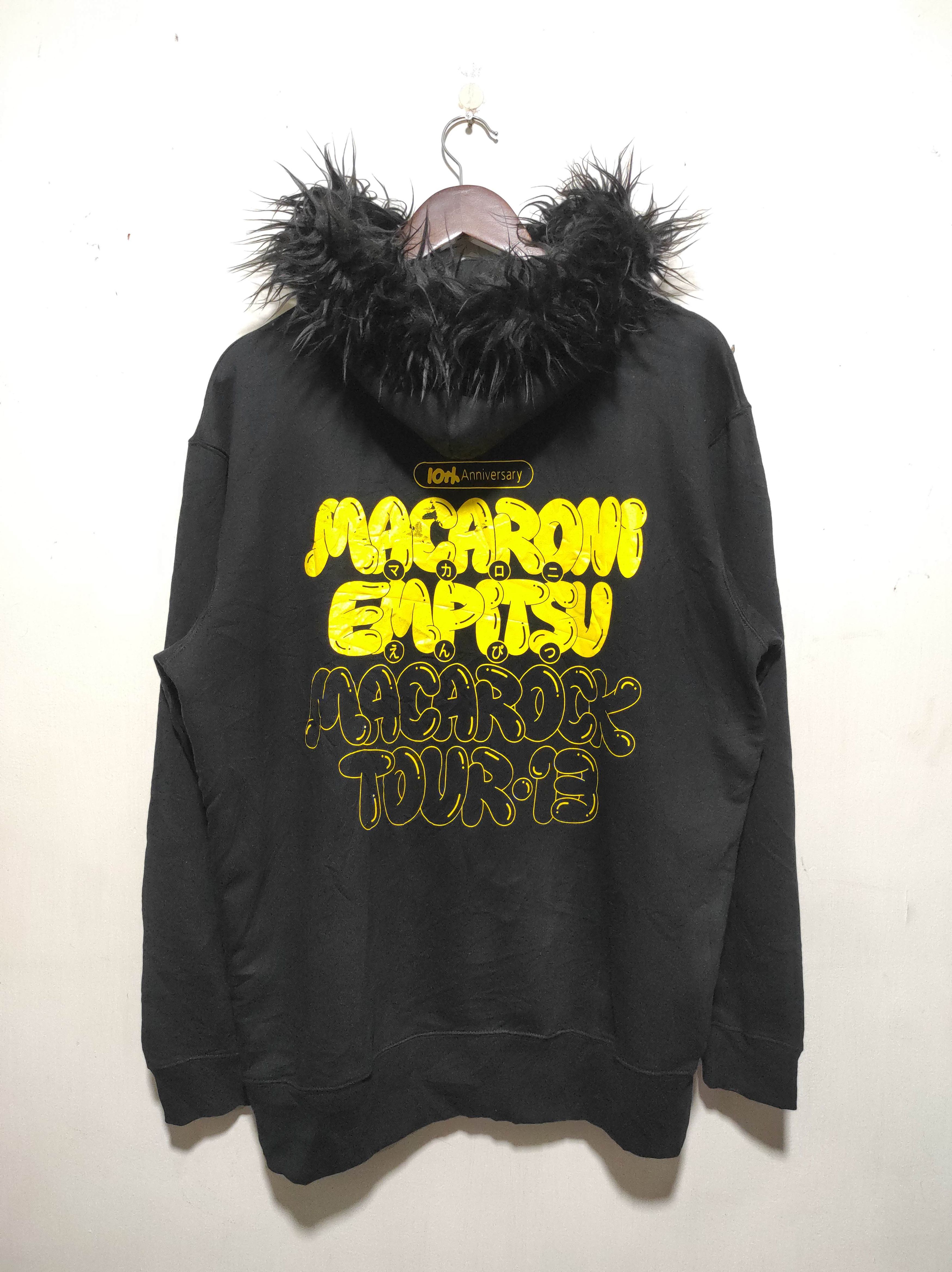 Band Tees Macaroni Enpitsu Macarock tour 13 fur Hoodie lgb style Size US XL / EU 56 / 4 - 11 Thumbnail